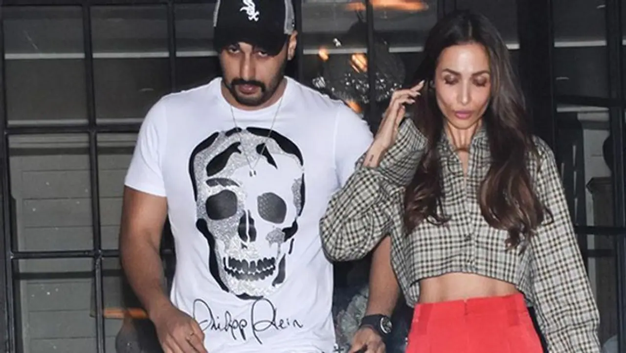 <p style="text align: justify;">We saw them in many filmy and non filmy parties, dinner outings, picturesque vacations together. Malaika Arora and Arjun Kapoor tried to keep their relationship under the rug for a long time, but were unsuccessful to keep it hush hush.<br /> </p> <p style="text align: justify;">We saw them in many filmy and non filmy parties, dinner outings, picturesque vacations together. Malaika Arora and Arjun Kapoor tried to keep their relationship under the rug for a long time, but were unsuccessful to keep it hush hush.<br /> </p>