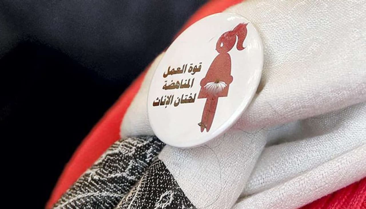 <p>ಈ ಮಕ್ಕಳ ತಂದೆ ತಾಯಿ ವಿಚ್ಛೇದಿತರಾಗಿದ್ದಾರೆ. ಈ ಮಕ್ಕಳು ಅಳುತ್ತಾ ತಮ್ಮ ತಾಯಿಗೆ ತಮ್ಮೊಂದಿಗೆ ನಡೆದ ಘಟನೆ ವಿವರಿಸಿದ್ದಾರೆ.</p> <p>ಈ ಮಕ್ಕಳ ತಂದೆ ತಾಯಿ ವಿಚ್ಛೇದಿತರಾಗಿದ್ದಾರೆ. ಈ ಮಕ್ಕಳು ಅಳುತ್ತಾ ತಮ್ಮ ತಾಯಿಗೆ ತಮ್ಮೊಂದಿಗೆ ನಡೆದ ಘಟನೆ ವಿವರಿಸಿದ್ದಾರೆ.</p>