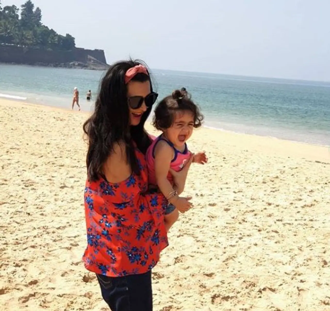 <p>ಜೂನ್ 2ರಂದು 18 ತಿಂಗಳಿಗೆ ಕಾಲಿಟ್ಟ ಸ್ಟಾರ್ ಕಿಡ್ ಐರಾ ಯಶ್.</p> <p>ಜೂನ್ 2ರಂದು 18 ತಿಂಗಳಿಗೆ ಕಾಲಿಟ್ಟ ಸ್ಟಾರ್ ಕಿಡ್ ಐರಾ ಯಶ್.</p>