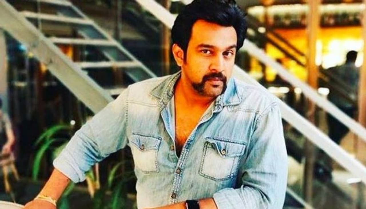 <p>The untimely demise of Kannada film star Chiranjeevi Sarja has left an irreplaceable loss in Sandalwood. He was just 39 and had carved a niche for himself.</p> <p>The untimely demise of Kannada film star Chiranjeevi Sarja has left an irreplaceable loss in Sandalwood. He was just 39 and had carved a niche for himself.</p>