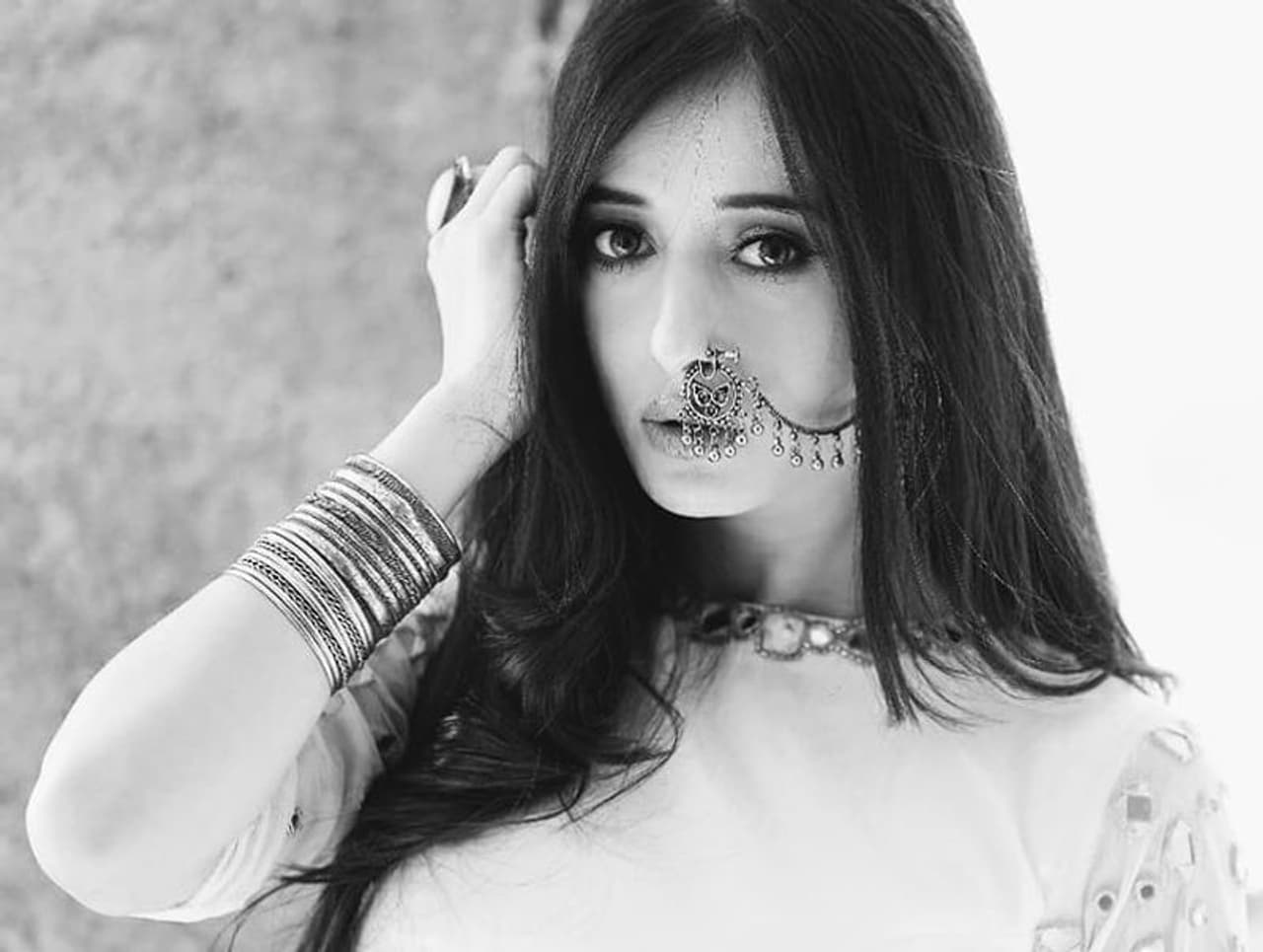 <p>suzannamukherji</p> <p>suzannamukherji</p>