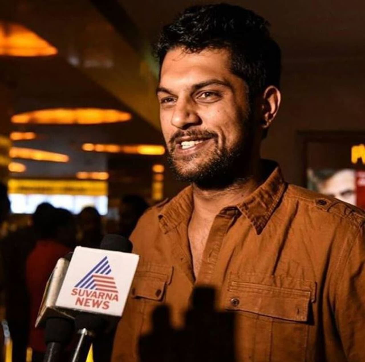 <p>ನಟ ವಿನಾಯಕ್ ಹಾಗೂ ವರ್ಷಾ ಬಾಲ್ಯ ಸ್ನೇಹಿತರು.</p> <p>ನಟ ವಿನಾಯಕ್ ಹಾಗೂ ವರ್ಷಾ ಬಾಲ್ಯ ಸ್ನೇಹಿತರು.</p>