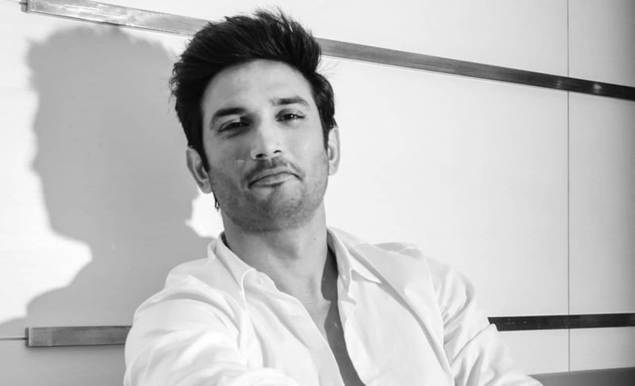 <p style="text align: justify;">Bollywood actor Sushant Singh Rajput was found hanging in his Bandra residence on Sunday, June 14. The news left the Hindi film industry and the country in shock.</p> <p style="text align: justify;">Bollywood actor Sushant Singh Rajput was found hanging in his Bandra residence on Sunday, June 14. The news left the Hindi film industry and the country in shock.</p>