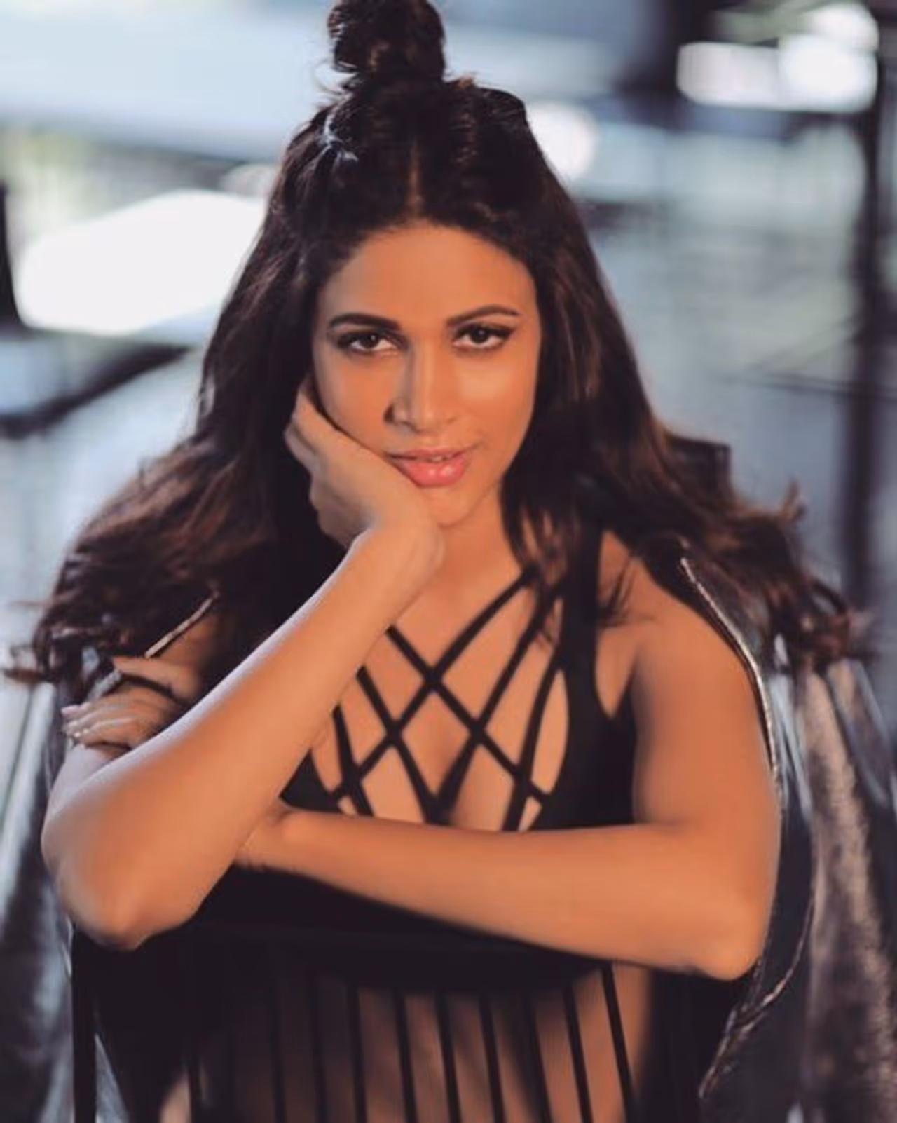 <p><br />కెరీర్ ప్రారంభంలో వచ్చిన ప్రాజెక్ట్నల్లా ఓకే చేయడంతో వరుసగా ఫెయిల్యూర్స్ రావడంతో ఒక్కసారిగా రేసులో వెనక్కి వెళ్లిపోయింది. </p> <p><br />కెరీర్ ప్రారంభంలో వచ్చిన ప్రాజెక్ట్నల్లా ఓకే చేయడంతో వరుసగా ఫెయిల్యూర్స్ రావడంతో ఒక్కసారిగా రేసులో వెనక్కి వెళ్లిపోయింది. </p>