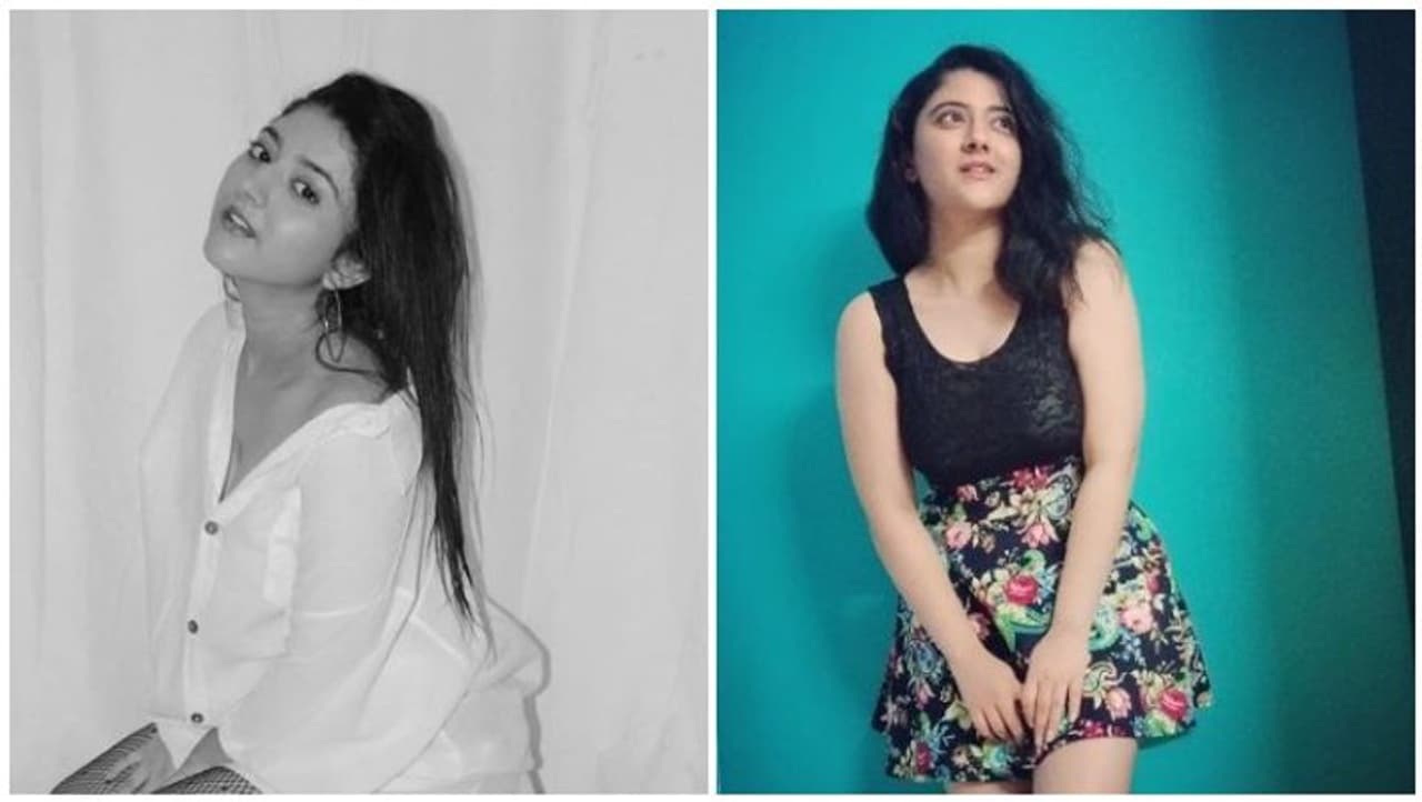 <p><br />"என்னை அறிந்தால்", "விஸ்வாசம்" ஆகிய படங்களில் தல அஜித்தின் மகளாக நடித்த அனிகா தற்போது போட்டோ ஷூட்டில் கலக்கி வருகிறார். மார்டன் டிரஸ், புடவை என அசத்தல் போட்டோக்களை வெளியிட்டு வரும் அனிகாவிற்கு தனி ரசிகர்கள் பட்டாளம் உள்ளது. அவரை ஓரம் கட்டுவதற்காக தற்போது மற்றொரு குழந்தை நட்சத்திரம் களத்தில் இறங்கியுள்ளார். </p> <p><br />"என்னை அறிந்தால்", "விஸ்வாசம்" ஆகிய படங்களில் தல அஜித்தின் மகளாக நடித்த அனிகா தற்போது போட்டோ ஷூட்டில் கலக்கி வருகிறார். மார்டன் டிரஸ், புடவை என அசத்தல் போட்டோக்களை வெளியிட்டு வரும் அனிகாவிற்கு தனி ரசிகர்கள் பட்டாளம் உள்ளது. அவரை ஓரம் கட்டுவதற்காக தற்போது மற்றொரு குழந்தை நட்சத்திரம் களத்தில் இறங்கியுள்ளார். </p>