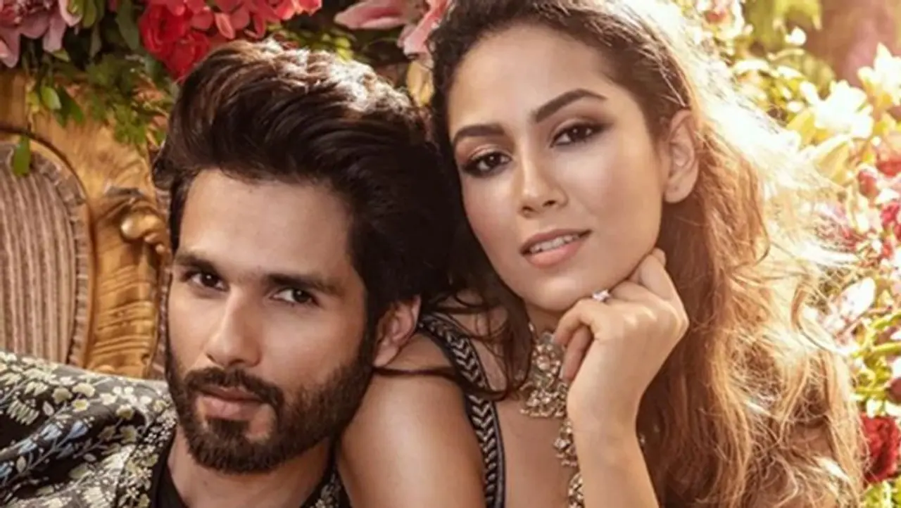 <p>షాహిద్ కపూర్, మీరా రాజ్పుత్లు ఐదేళ్ల వైవాహిక జీవితంలో భాగంగా ఇద్దరు పిల్లలకు తల్లిదండ్రులయ్యారు. అయితే ఇప్పటికీ వారిద్దరు ఎంతో సరదాగా హ్యాపీగా లైఫ్ కొనసాగిస్తున్నారు. అందుకు షాహిద్ లైఫ్ స్టైలే కారణమని చెప్పింది మీరా.</p> <p>షాహిద్ కపూర్, మీరా రాజ్పుత్లు ఐదేళ్ల వైవాహిక జీవితంలో భాగంగా ఇద్దరు పిల్లలకు తల్లిదండ్రులయ్యారు. అయితే ఇప్పటికీ వారిద్దరు ఎంతో సరదాగా హ్యాపీగా లైఫ్ కొనసాగిస్తున్నారు. అందుకు షాహిద్ లైఫ్ స్టైలే కారణమని చెప్పింది మీరా.</p>