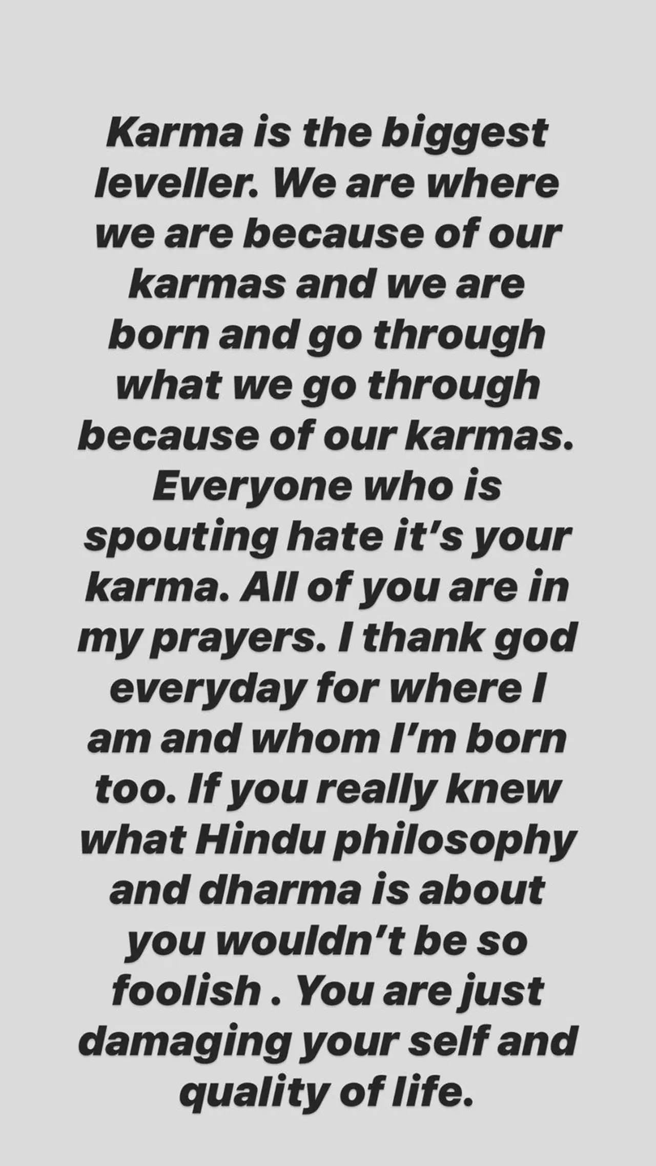 <p>ಸೋನಂ ಕಪೂರ್ ಇಸ್ಟಾ ಗ್ರ್ಯಾಮ್ ಮೂಲಕ ಪೋಸ್ಟ್ ಒಂದನ್ನು ಹಂಚಿಕೊಂಡಿದ್ದರು.</p> <p>ಸೋನಂ ಕಪೂರ್ ಇಸ್ಟಾ ಗ್ರ್ಯಾಮ್ ಮೂಲಕ ಪೋಸ್ಟ್ ಒಂದನ್ನು ಹಂಚಿಕೊಂಡಿದ್ದರು.</p>