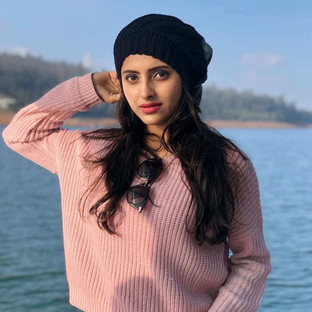 <p>ஊரடங்கு நேரத்தில் படங்களுக்கு பிளான் போடும் ஆயிஷா </p> <p>ஊரடங்கு நேரத்தில் படங்களுக்கு பிளான் போடும் ஆயிஷா </p>