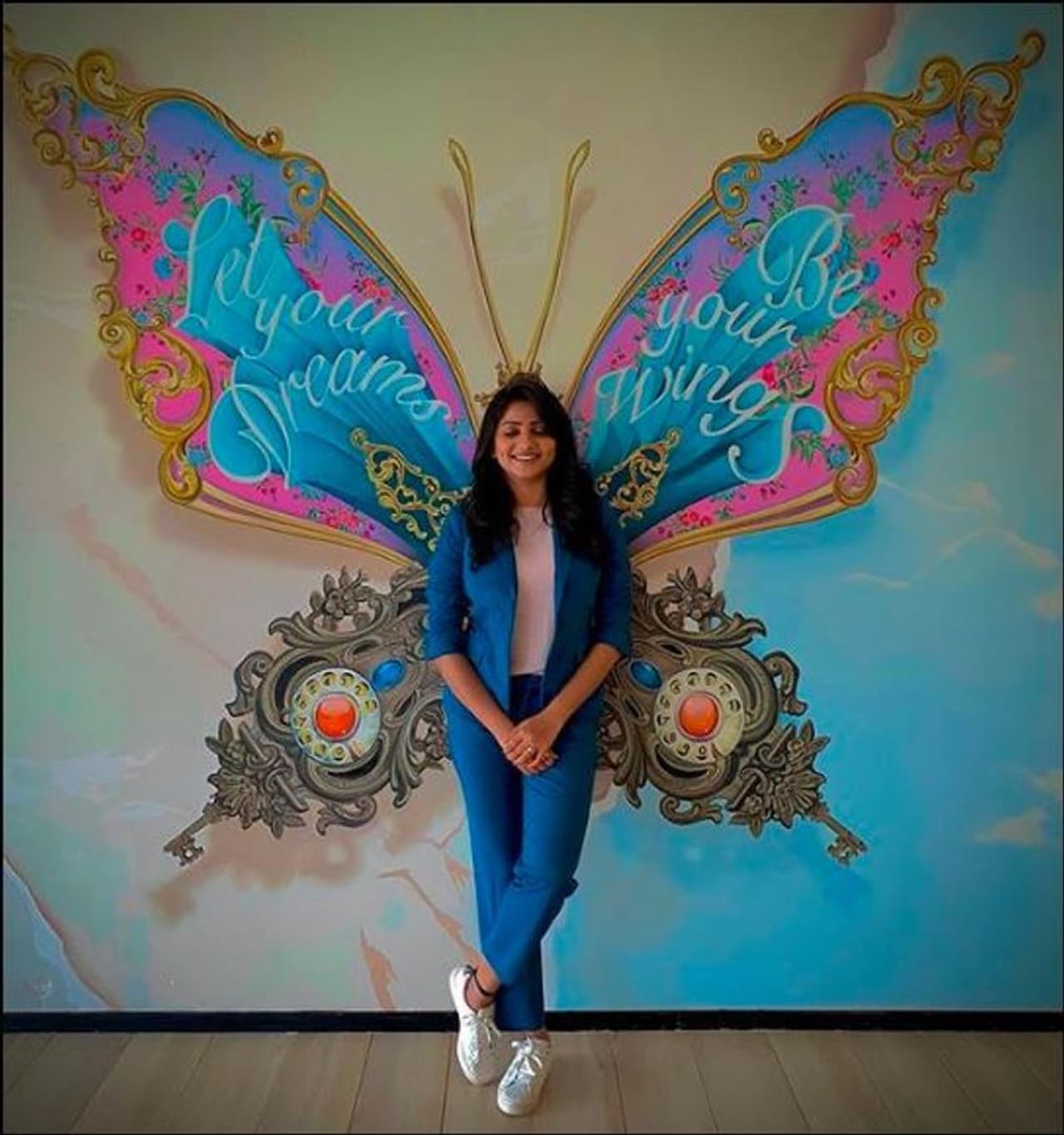 <p>‘ಸೂಪರ್‌ ಮಚ್ಚಿ’ ಚಿತ್ರದ ಶೂಟಿಂಗ್ ಆರಂಭಿಸಿದ ಸ್ಯಾಂಡಲ್‌ವುಡ್ ನಟಿ ರಚಿತಾ ರಾಮ್, ಹೈದರಾಬಾದ್‌ಗೆ ತೆರಳಿದ್ದಾರೆ. ಶೂಟಿಂಗ್ ಮುಗಿಸಿ ಬಂದ ಮೇಲೆ ತಮ್ಮ ಮನೆಯ ಕೆಳಗಿರುವ ರೂಂನಲ್ಲಿ 14 ದಿನಗಳ ಕಾಲ ಸೆಲ್ಫ್&nbsp;ಕ್ವಾರಂಟೈನ್ ಆಗುತ್ತಾರಂತೆ ಈ ನಟಿ.</p>