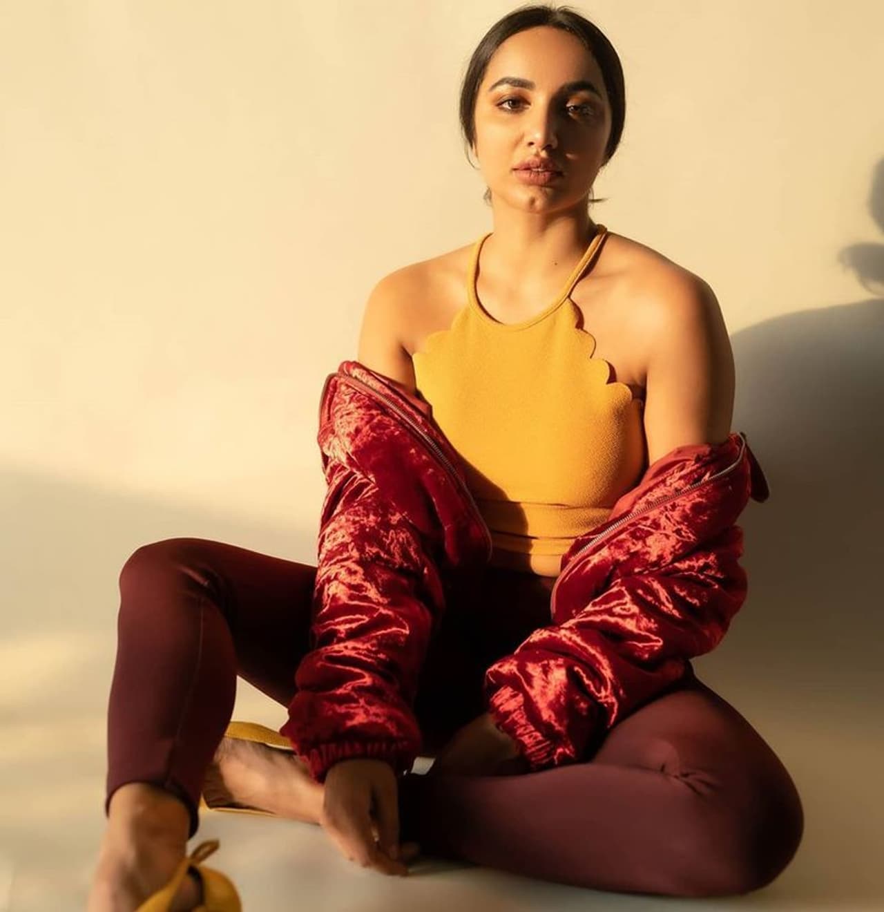 <p>ஷர்ட் கழட்டி கவர்ச்சியை காட்டி போஸ் கொடுக்கும் தேஜஸ் </p> <p>ஷர்ட் கழட்டி கவர்ச்சியை காட்டி போஸ் கொடுக்கும் தேஜஸ் </p>