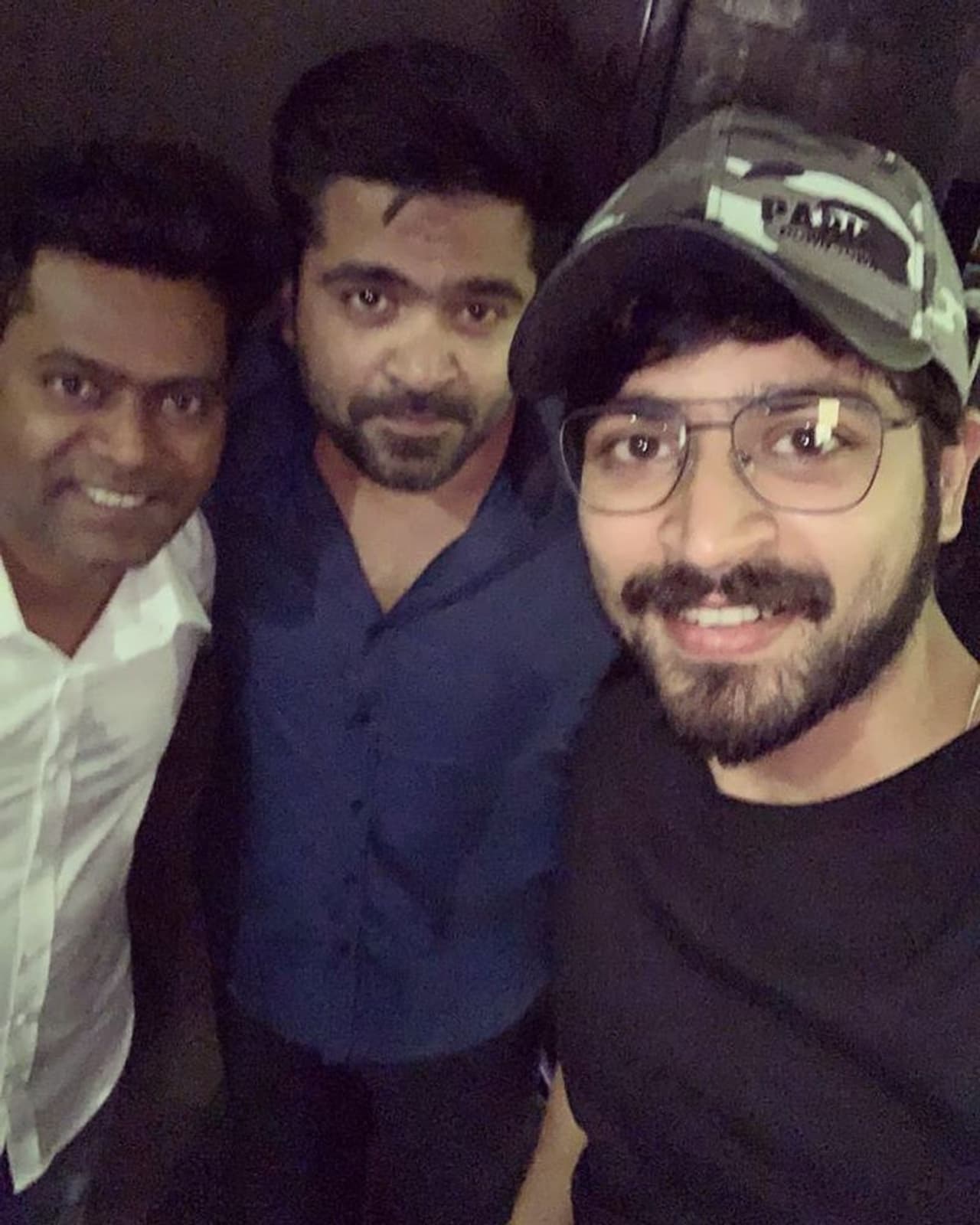 <p>ஹரிஷ் கல்யாண் ஸ்பெஷல் நடிகர் சிம்புவுடன் எடுத்த புகைப்படம்&nbsp;</p>