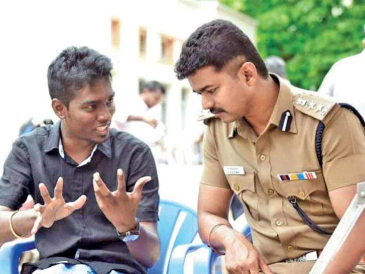 <p>அட்லி இயக்கிய “ராஜா ராணி’ படத்தின் சூப்பர் வெற்றி விஜய்யை இயக்குவதற்கான வாய்ப்பை பெற்றுத் தந்தது. &nbsp;அட்லி இயக்கத்தில் விஜய் நடிக்க உள்ள ‘தெறி’ படத்தின் மீது அதிக எதிர்பார்ப்பு உருவானது.&nbsp;</p>