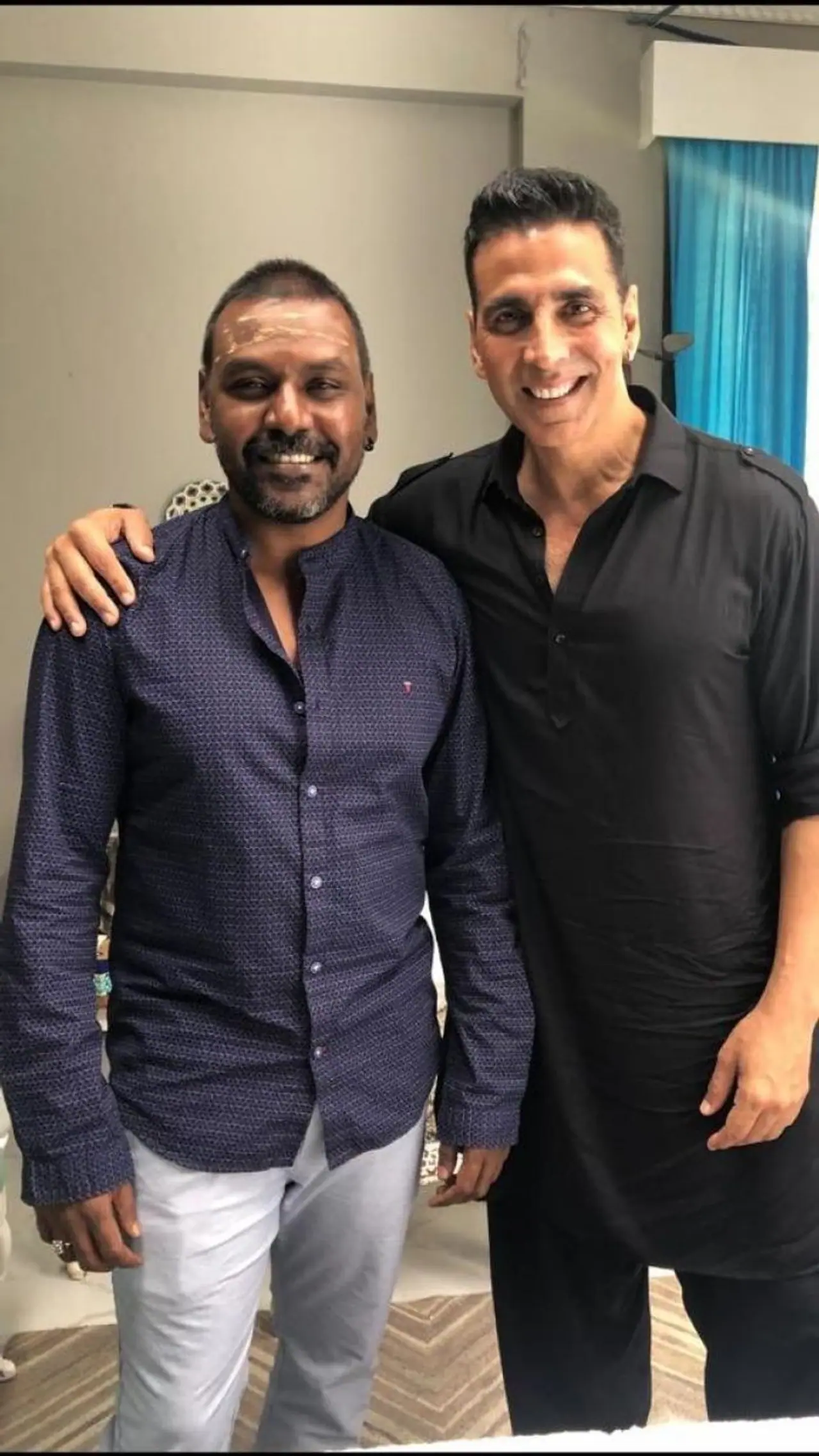 <p>&nbsp;ರಾಘವ್ ಲಾರೇನ್ಸ್‌ ನಿರ್ದೇಶಕನ ಲಕ್ಷ್ಮಿ ಬಾಂಬ್ ಸಿನಿಮಾ ಈಗ ಡಿಸ್ನಿ ಹಾಟ್‌ಸ್ಟಾರ್‌ನಲ್ಲಿ ರಿಲೀಸ್‌ ಆಗಲಿದೆ.</p>