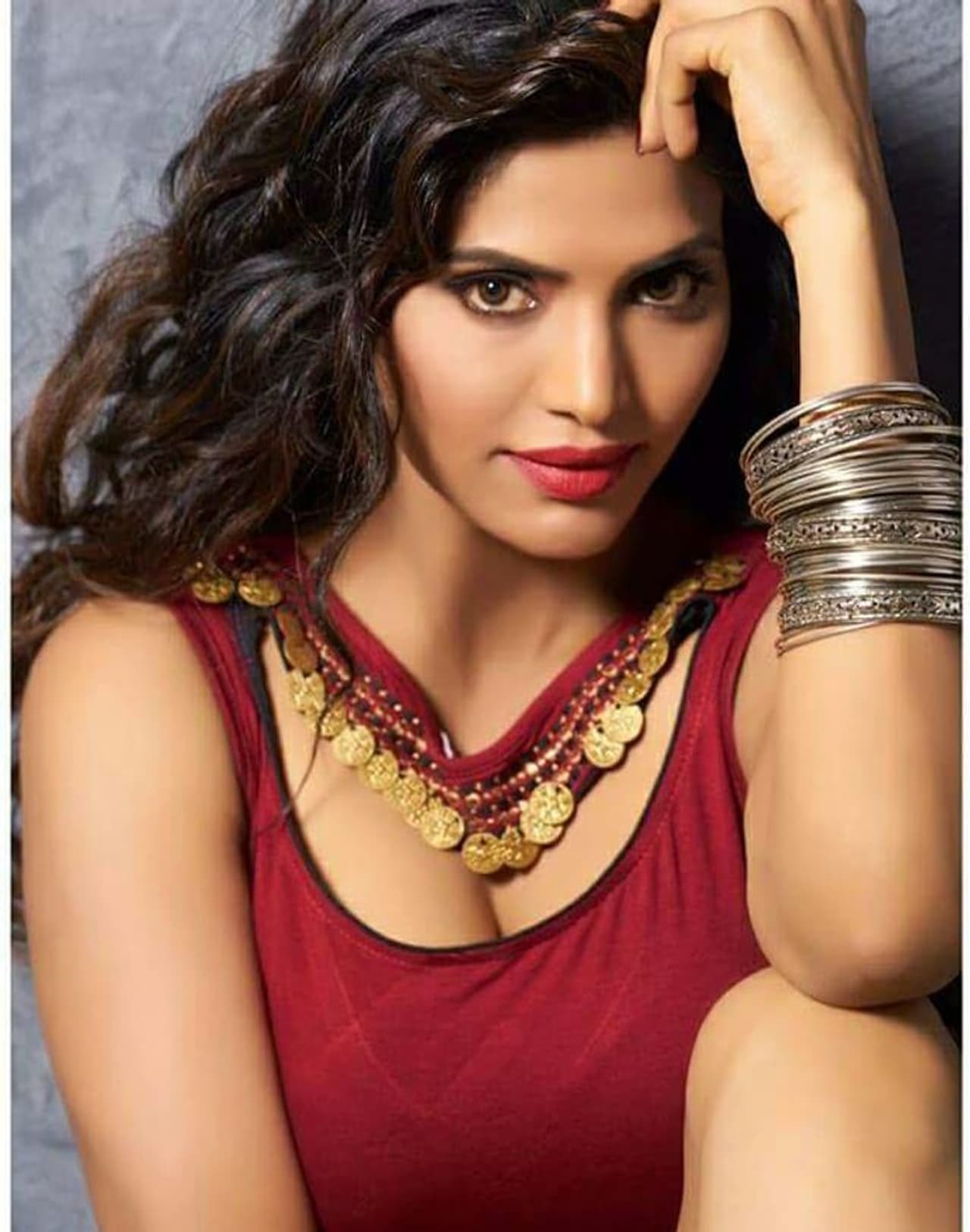 <p>నగ్నం సినిమా షూటింగ్ ను నెల రోజుల్లో పూర్తి చేశామని కేవలం రెండు వేల రూపాయలతో సినిమాను రూపొందించినట్లుగా వర్మ ఈ ఇంటర్వ్యూ లో చెప్పాడు. </p> <p>నగ్నం సినిమా షూటింగ్ ను నెల రోజుల్లో పూర్తి చేశామని కేవలం రెండు వేల రూపాయలతో సినిమాను రూపొందించినట్లుగా వర్మ ఈ ఇంటర్వ్యూ లో చెప్పాడు. </p>