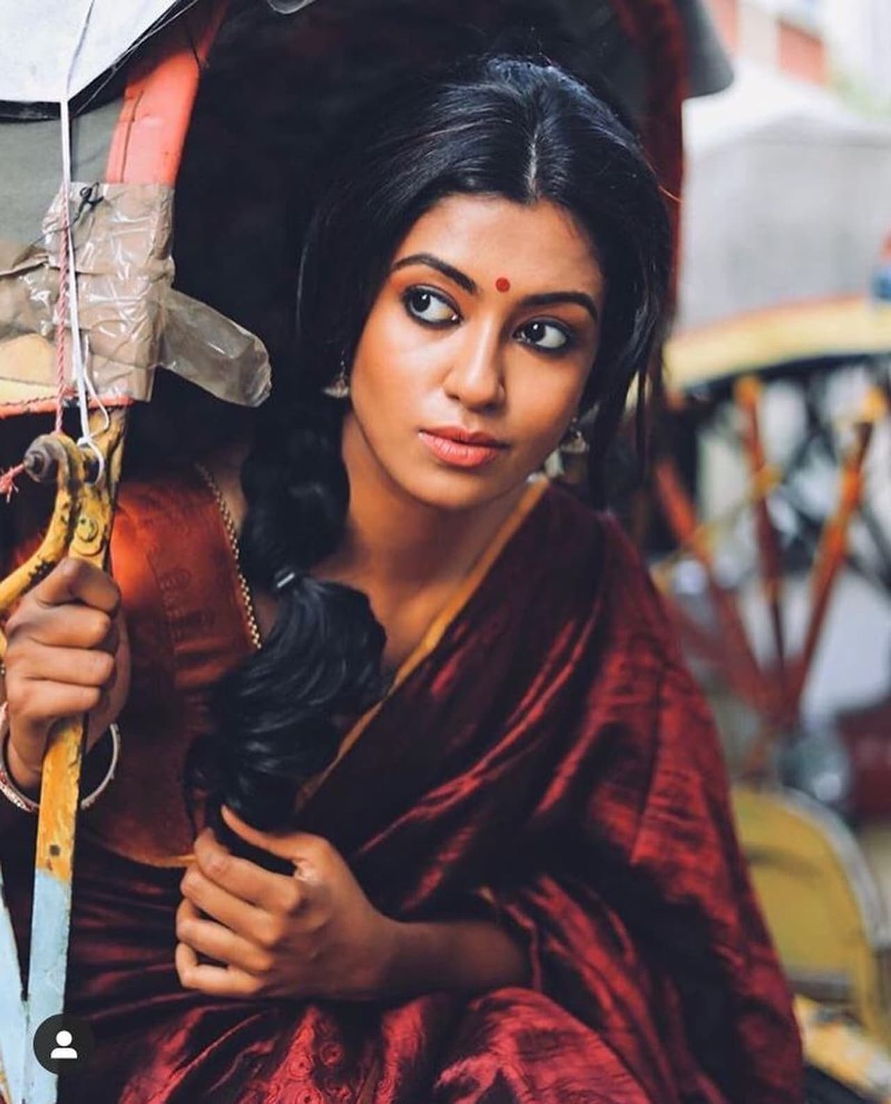 <p>ஓல்ட் கெட்டப்யில் இந்த காலத்தில் போஸ் கொடுக்கும் ரோஷ்ணி </p> <p>ஓல்ட் கெட்டப்யில் இந்த காலத்தில் போஸ் கொடுக்கும் ரோஷ்ணி </p>