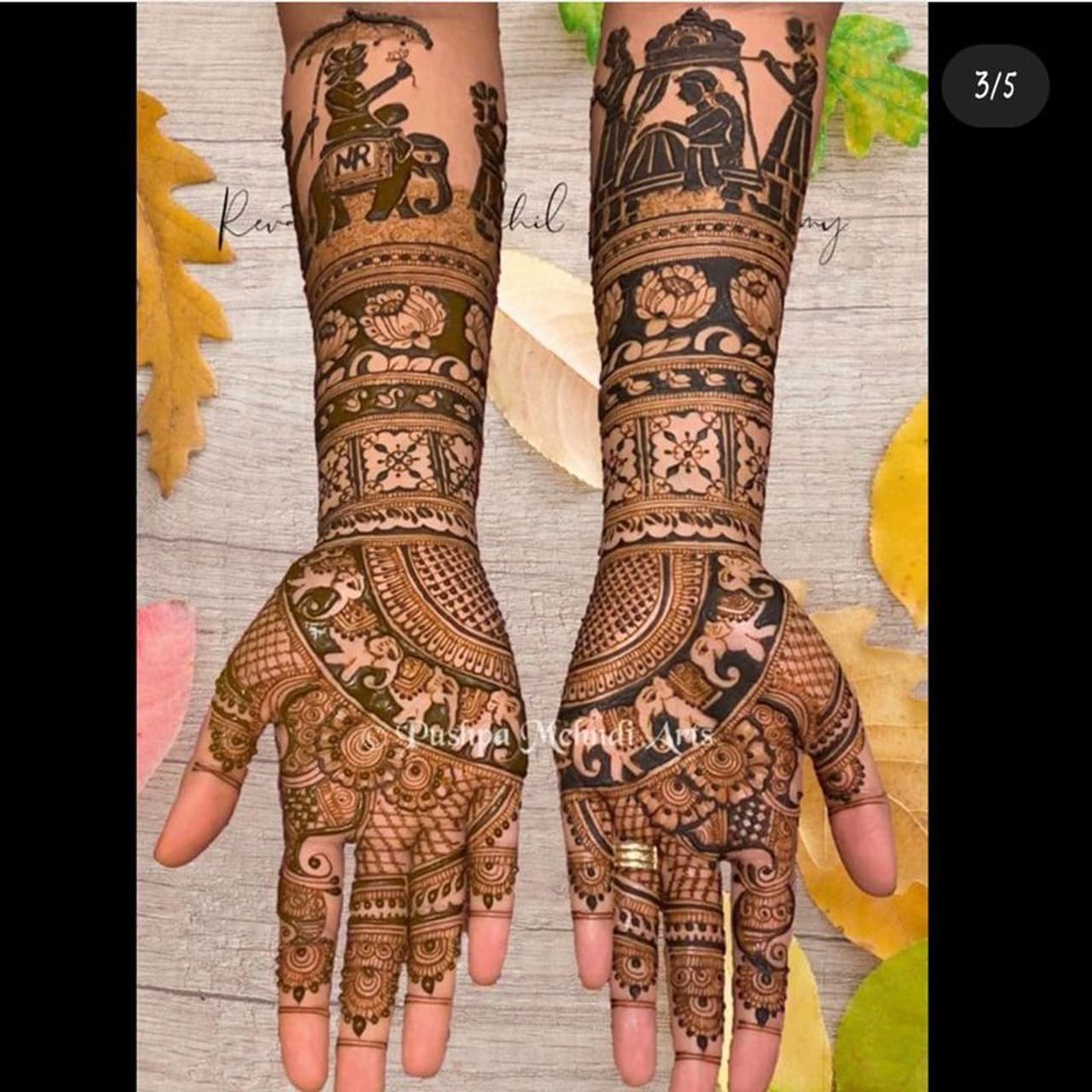 <p>ರೇವತಿ ಮದುವೆಗೆ ಕೈಗೆ ಮೆಹಂದಿ ರಂಗು.. ಇದರಲ್ಲಿ ನಿಖಿಲ್ ಹಾಗೂ ರೇವತಿ ಹೆಸರಿನ ಮೊದಲ ಅಕ್ಷರವನ್ನೂ ಬರೆಯಲಾಗಿತ್ತು</p>