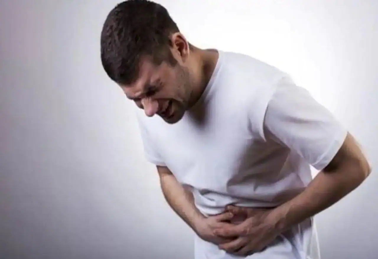 <p><strong>അസിഡിറ്റി അകറ്റാം:</strong> അസിഡിറ്റി പ്രശ്നമുള്ള ആളുകൾ രാവിലെ ദിവസവും ഒരു ഗ്ലാസ് ഉലുവ വെള്ളം കുടിക്കുന്നത് ശീലമാക്കണമെന്നാണ് വിദഗ്ധർ പറയുന്നത്. ഭക്ഷണത്തിലെ വിഷാംശങ്ങളെ നീക്കം ചെയ്യുകയും മലബന്ധം ഒഴിവാക്കാനും ഉലുവ ഗുണം ചെയ്യും. <br /> </p> <p><strong>അസിഡിറ്റി അകറ്റാം:</strong> അസിഡിറ്റി പ്രശ്നമുള്ള ആളുകൾ രാവിലെ ദിവസവും ഒരു ഗ്ലാസ് ഉലുവ വെള്ളം കുടിക്കുന്നത് ശീലമാക്കണമെന്നാണ് വിദഗ്ധർ പറയുന്നത്. ഭക്ഷണത്തിലെ വിഷാംശങ്ങളെ നീക്കം ചെയ്യുകയും മലബന്ധം ഒഴിവാക്കാനും ഉലുവ ഗുണം ചെയ്യും. <br /> </p>