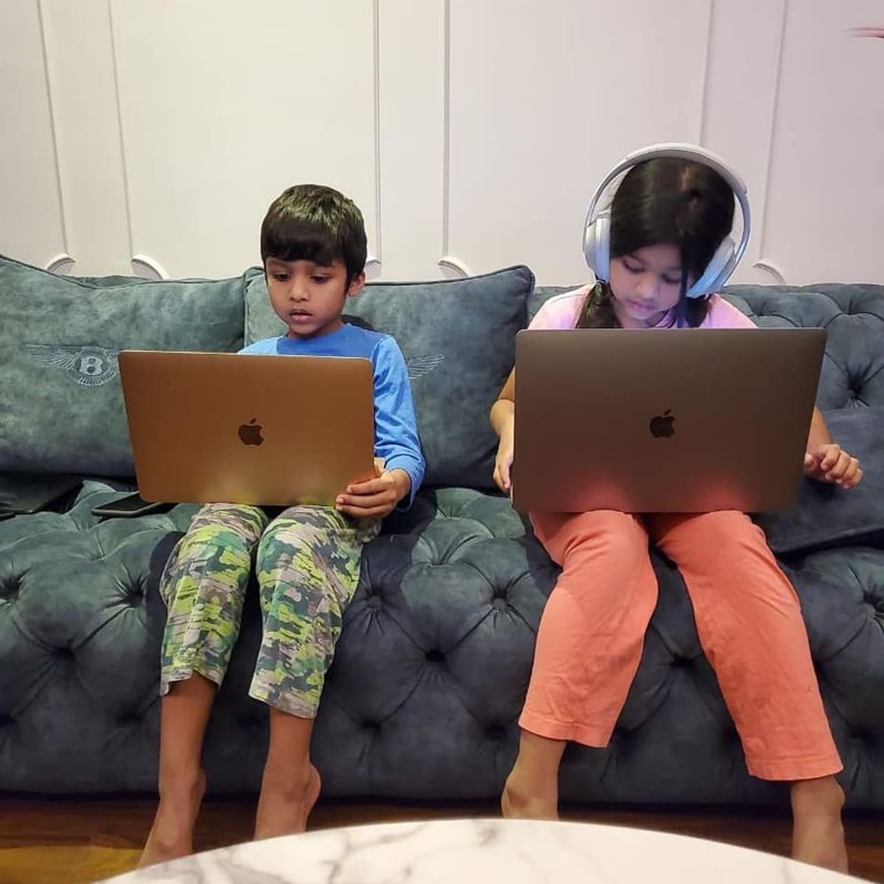 <p>செல்வராகவனின் குழந்தை ஓம்கார் </p> <p>செல்வராகவனின் குழந்தை ஓம்கார் </p>