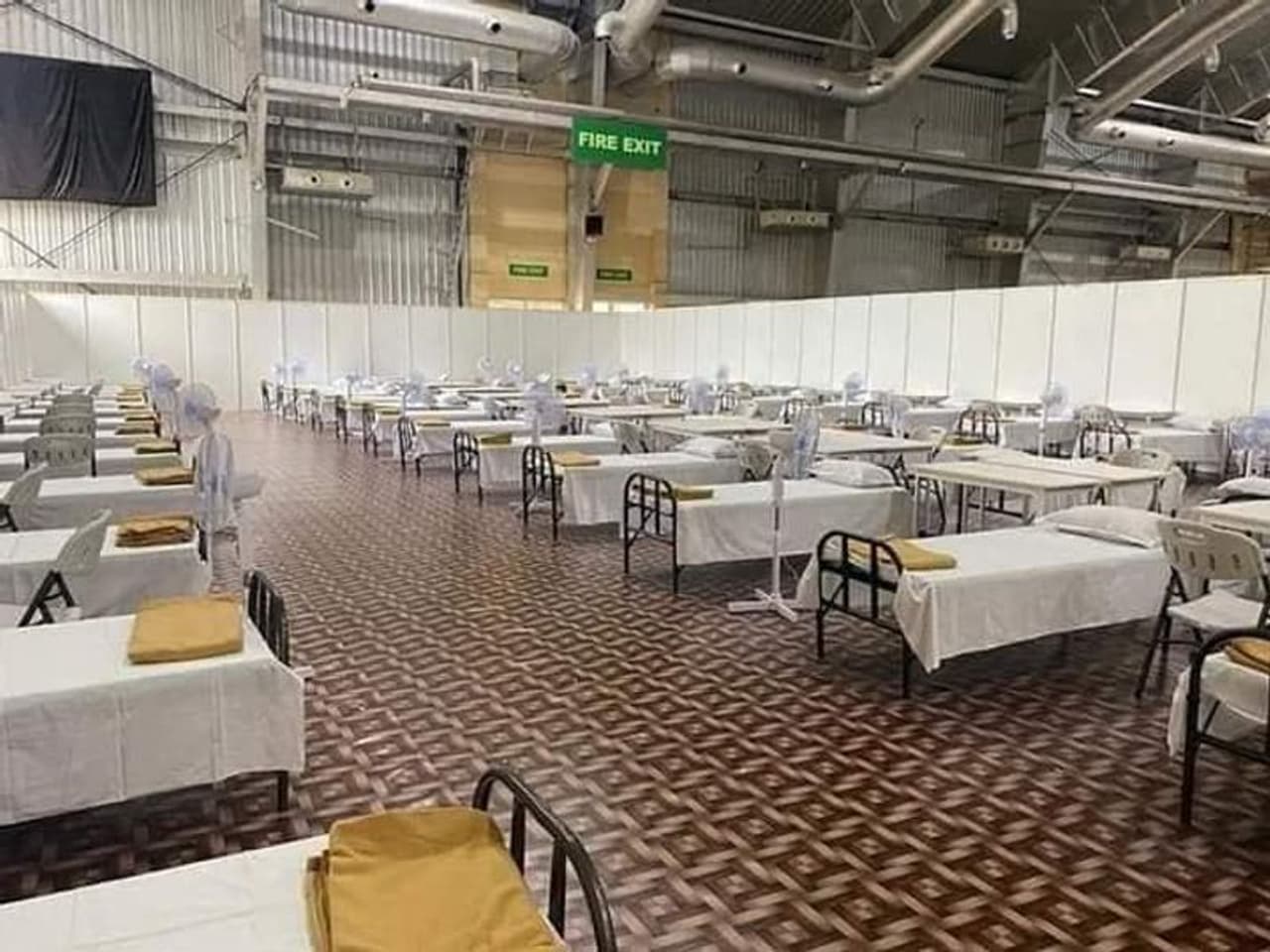 <h1 itemprop="headline">The country’s biggest COVID Care Centre, with 10,100 beds, opened at Bengaluru International Exhibition Centre (BIEC) on Tumakuru Road last week.</h1> <h1 itemprop="headline">The country’s biggest COVID Care Centre, with 10,100 beds, opened at Bengaluru International Exhibition Centre (BIEC) on Tumakuru Road last week.</h1>