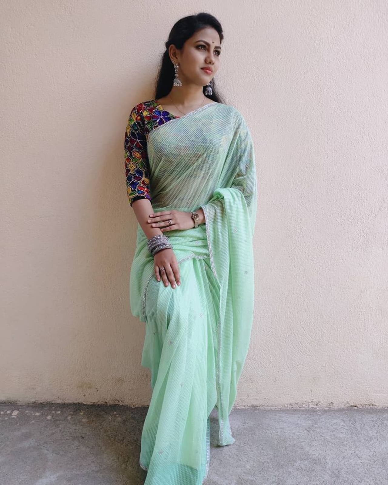 <p>புடவையில் கலக்கும் மனிஷாஜித்&nbsp;</p>