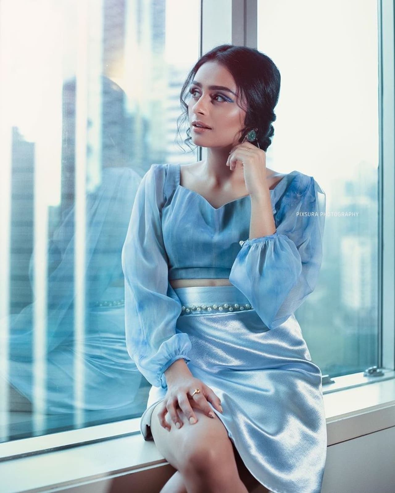 <p>ஸ்டைலிஷ் போஸ் கொடுக்கும் பிரகதி </p> <p>ஸ்டைலிஷ் போஸ் கொடுக்கும் பிரகதி </p>