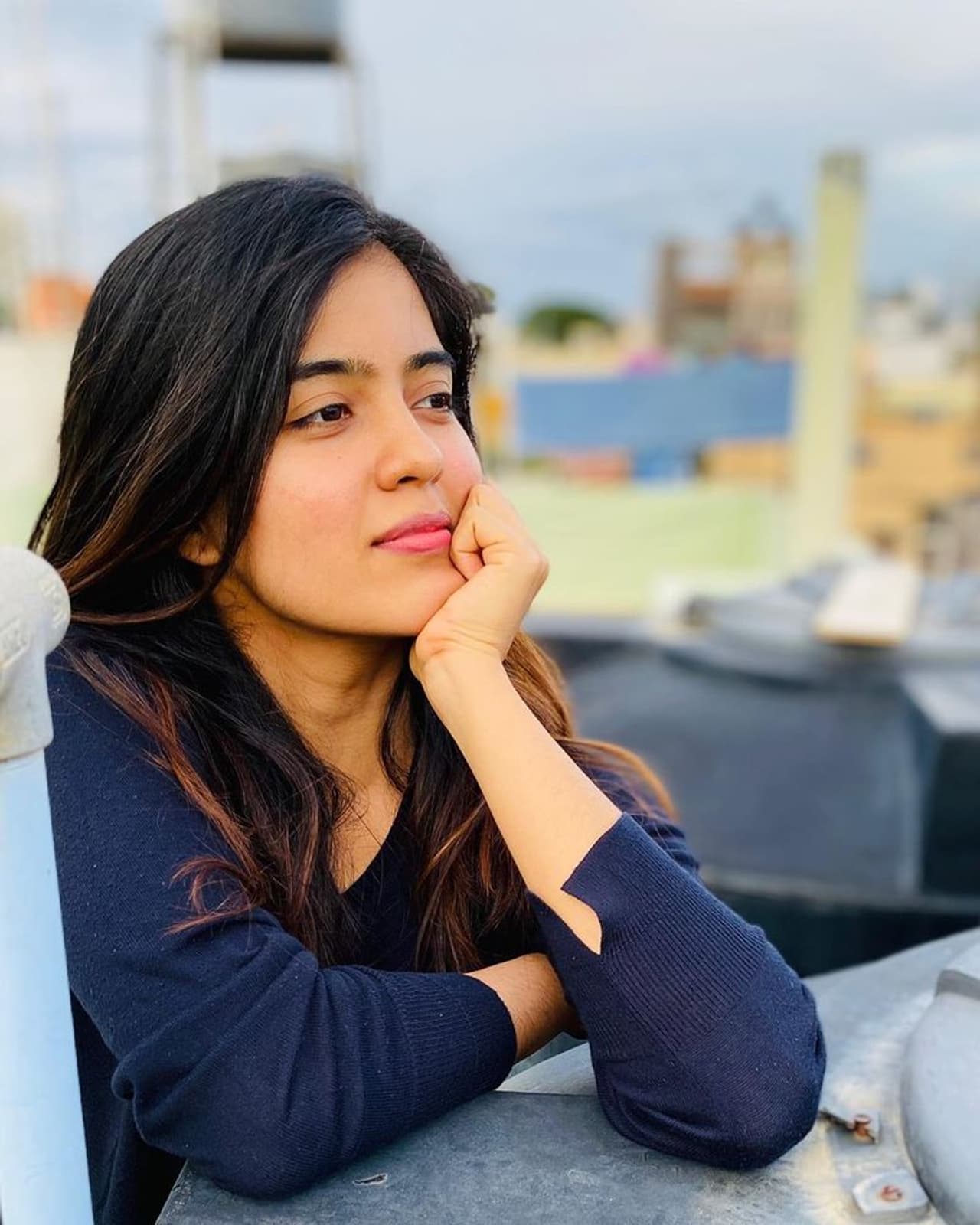 <p>கியூட் ஆஹ் குழந்தை போல் போஸ் கொடுக்கும் அம்ரிதா </p> <p>கியூட் ஆஹ் குழந்தை போல் போஸ் கொடுக்கும் அம்ரிதா </p>