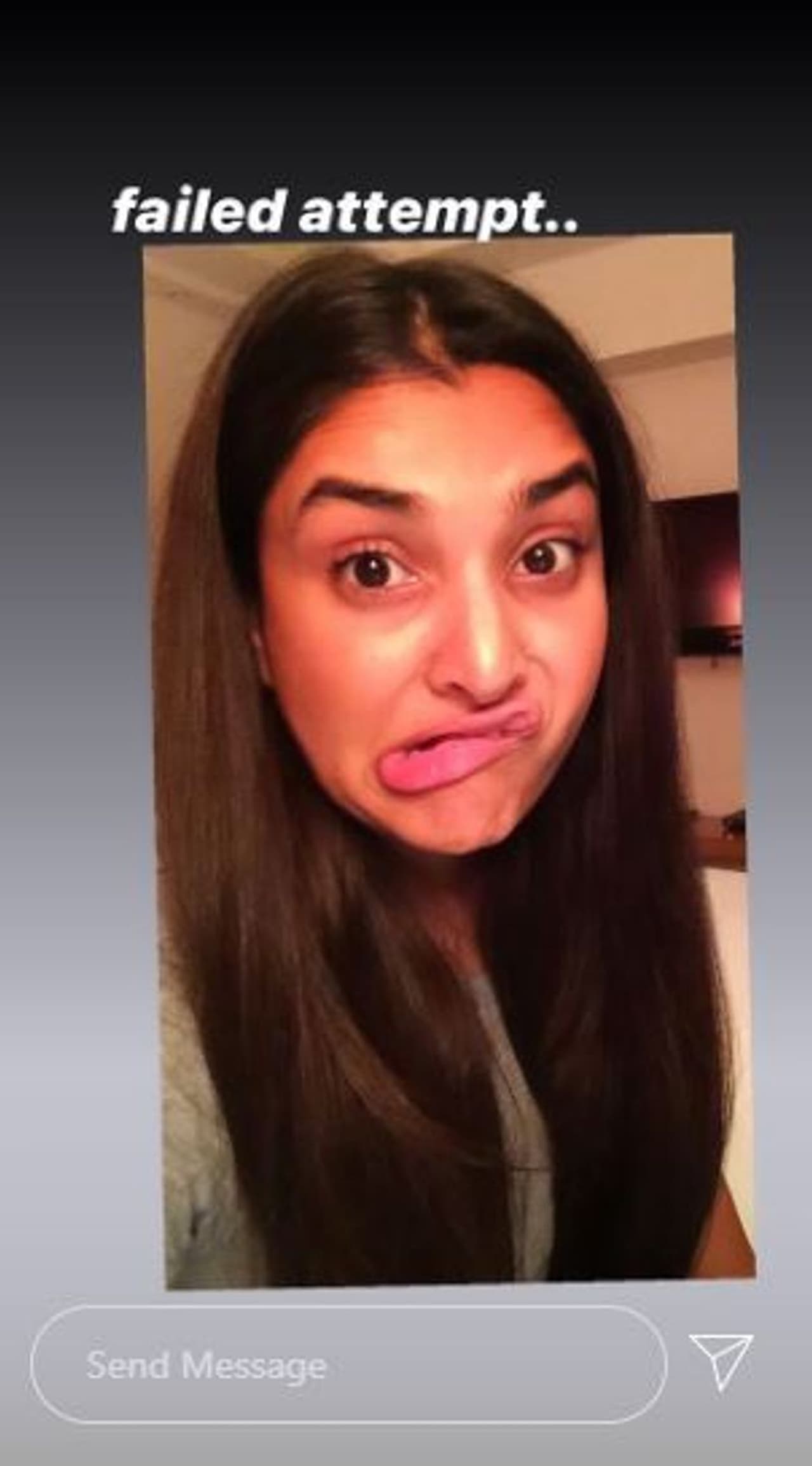 <p>ಸ್ಯಾಂಡಲ್‌ವುಡ್‌‌ನ ಒನ್ ಆ್ಯಂಡ್ ಓನ್ಲಿ ಬ್ಯೂಟಿ ಕ್ವೀನ್ ರಮ್ಯಾ ಸೆಲ್ಫಿಗಳು ಫುಲ್ ವೈರಲ್.</p>