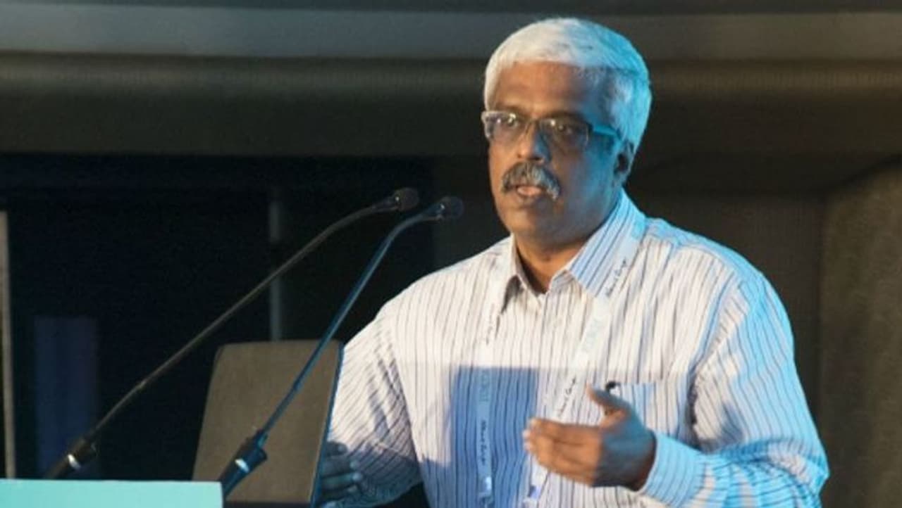 <p>The NIA has begun questioning former IT secretary Sivasankar in connection with the Thiruvananthapuram gold smuggling case. The questioning commenced at the Police Club in Peroorkada<br /> </p> <p>The NIA has begun questioning former IT secretary Sivasankar in connection with the Thiruvananthapuram gold smuggling case. The questioning commenced at the Police Club in Peroorkada<br /> </p>