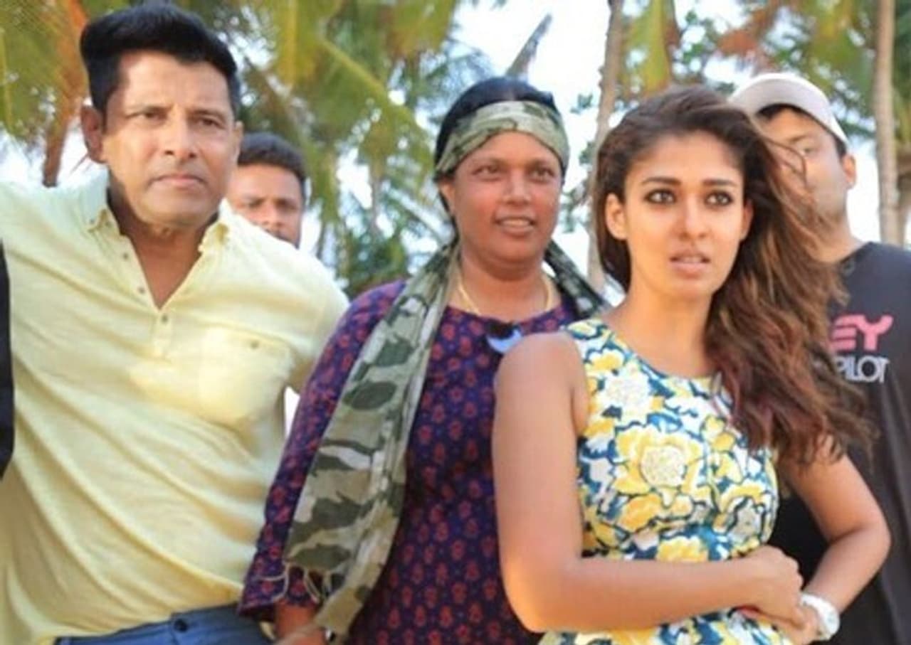 <p>இருமுகன் பாடல் ஷூட்டிங் ஸ்பாட்டில் விக்ரம் நயன்தாரா பிரிந்த மாஸ்டர் </p> <p>இருமுகன் பாடல் ஷூட்டிங் ஸ்பாட்டில் விக்ரம் நயன்தாரா பிரிந்த மாஸ்டர் </p>