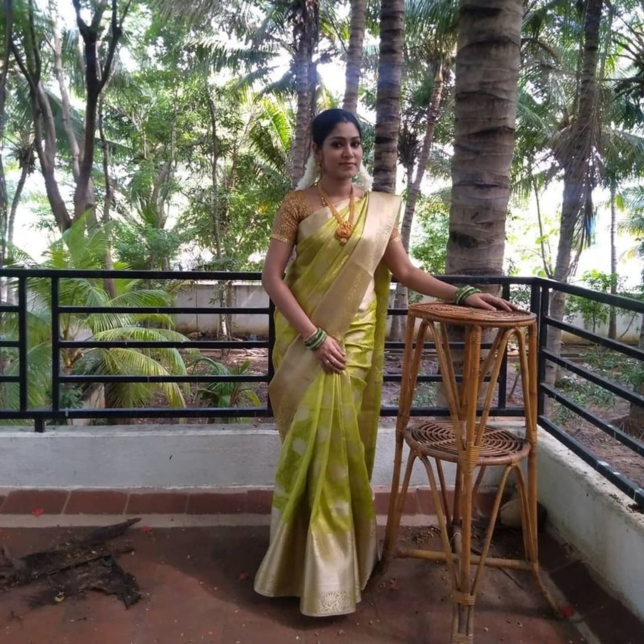 <p>சீரியல் நடிகை கவிதா புடவையில் </p> <p>சீரியல் நடிகை கவிதா புடவையில் </p>