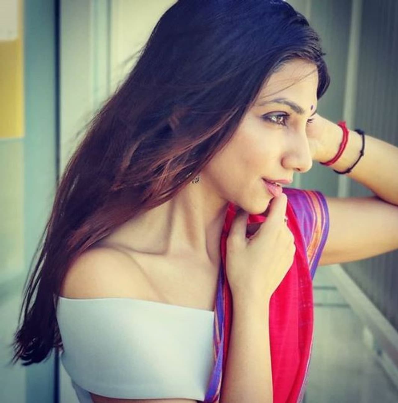 <p>சேலையில் சிலை போல் போஸ் கொடுக்கும் பாவனா&nbsp;</p>