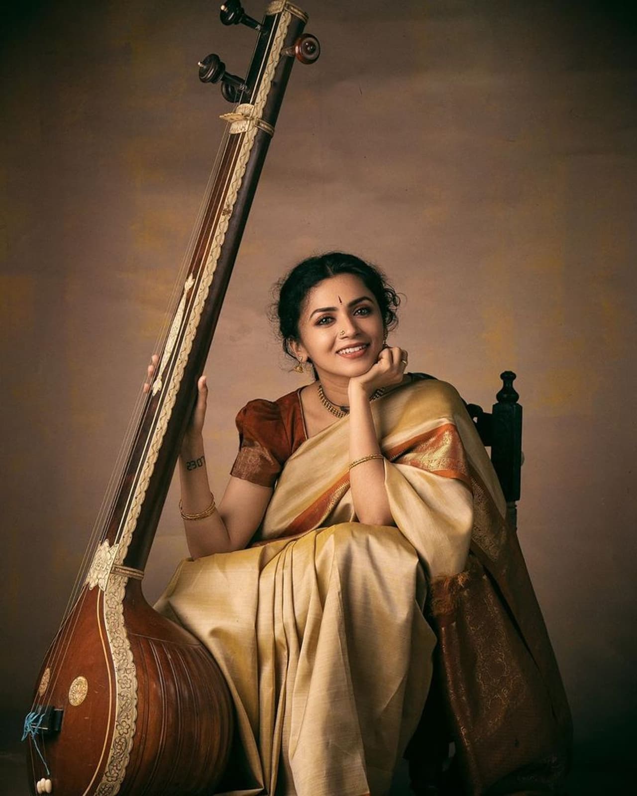 <p>அருமையான பாடகி மாளவிகா சுந்தர்&nbsp;</p>