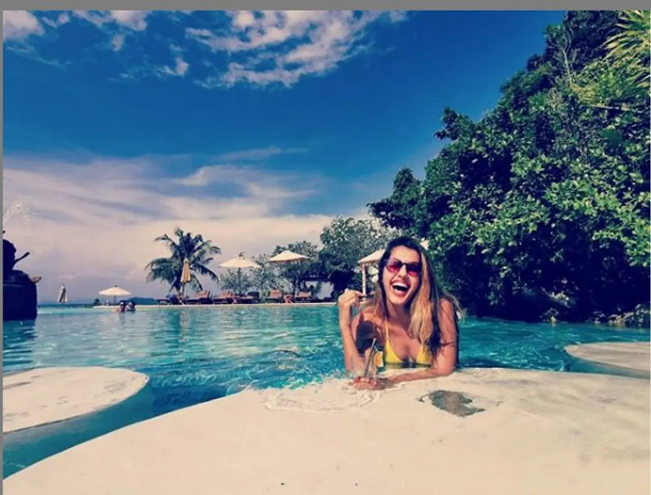 <p>ಶಗುನ್ ಪನ್ನು ಜನಪ್ರಿಯ ನಟಿ ತಾಪ್ಸಿ ಪನ್ನುವಿನ ಸಹೋದರಿ. </p> <p>ಶಗುನ್ ಪನ್ನು ಜನಪ್ರಿಯ ನಟಿ ತಾಪ್ಸಿ ಪನ್ನುವಿನ ಸಹೋದರಿ. </p>