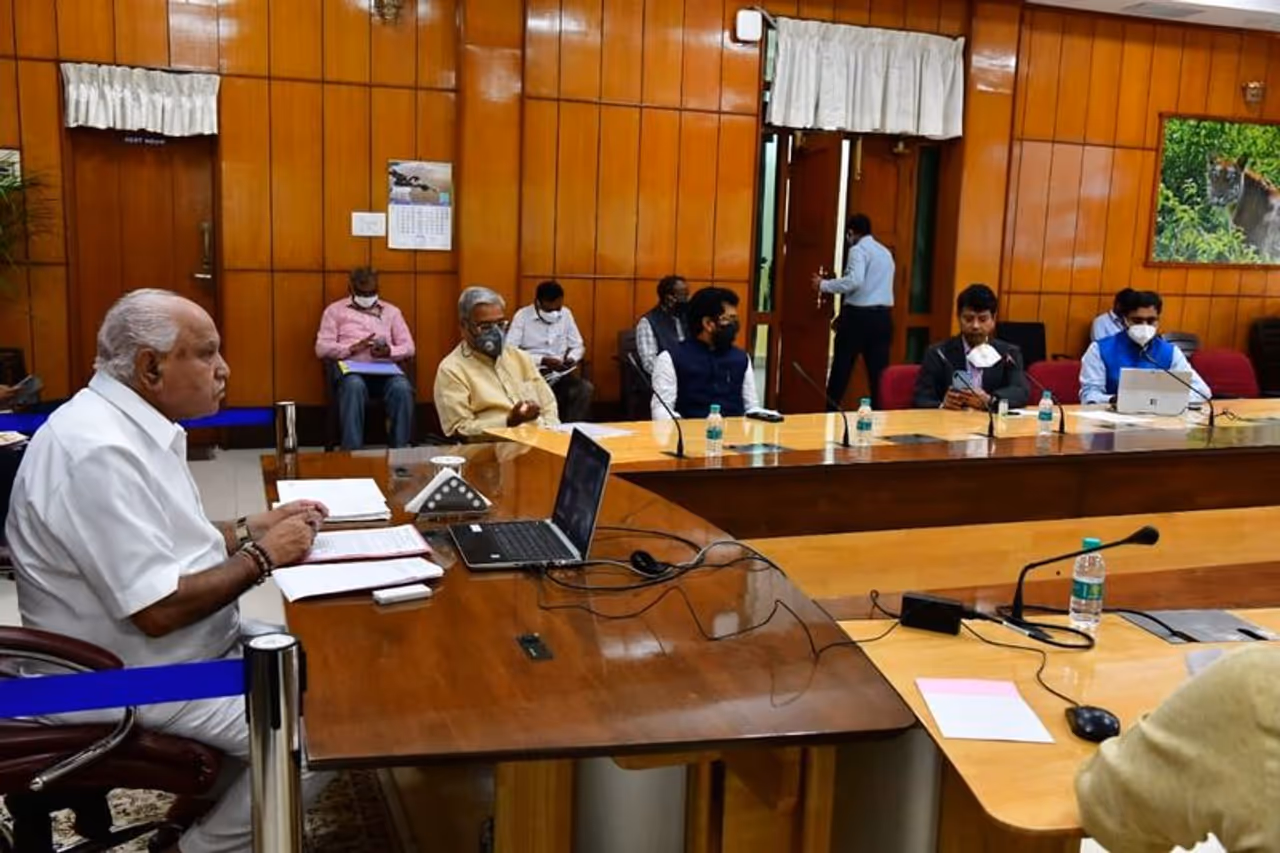 <p>ಮೈಕ್ರೋಸಾಫ್ಟ್ ಕಂಪನಿಯ ವತಿಯಿಂದ ಇಂದು(ಜು.28) ಮೂರು ಆರ್.ಟಿ. ಪಿ.ಸಿ.ಆರ್ ಪರೀಕ್ಷಾ ಯಂತ್ರಗಳನ್ನು ರಾಜ್ಯಕ್ಕೆ ಕೊಡುಗೆಯಾಗಿ ನೀಡಿಲಾಯಿತು.</p> <p>ಮೈಕ್ರೋಸಾಫ್ಟ್ ಕಂಪನಿಯ ವತಿಯಿಂದ ಇಂದು(ಜು.28) ಮೂರು ಆರ್.ಟಿ. ಪಿ.ಸಿ.ಆರ್ ಪರೀಕ್ಷಾ ಯಂತ್ರಗಳನ್ನು ರಾಜ್ಯಕ್ಕೆ ಕೊಡುಗೆಯಾಗಿ ನೀಡಿಲಾಯಿತು.</p>