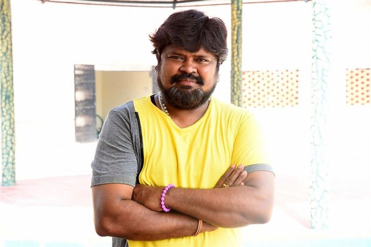 Amma Rajasekhar Falls Unconscious at Thala Pre Release Event in telugu