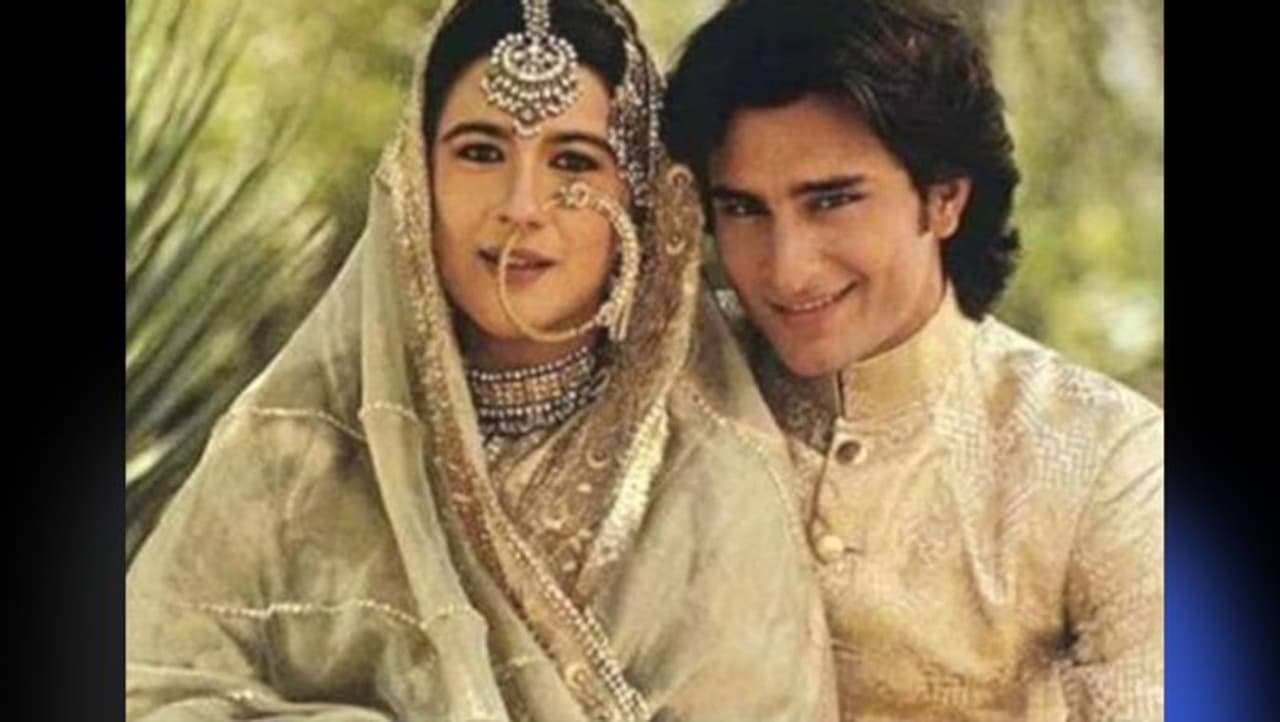 <p>நடிகர் சைஃப் அலி கான் தன்னை விட வயதில் மூத்தவரான நடிகை அம்ரிதா சிங்கை காதலித்து திருமணம் செய்து கொண்டார். பின்னர் கருத்து வேறுபாடு காரணமாக இருவரும் விவாகரத்து பெற்றனர். </p> <p>நடிகர் சைஃப் அலி கான் தன்னை விட வயதில் மூத்தவரான நடிகை அம்ரிதா சிங்கை காதலித்து திருமணம் செய்து கொண்டார். பின்னர் கருத்து வேறுபாடு காரணமாக இருவரும் விவாகரத்து பெற்றனர். </p>