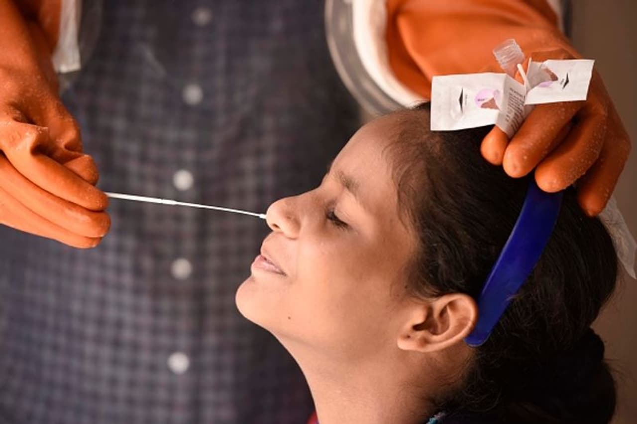 <p>Karnataka on Thursday reported its biggest single day spurt of 6,805 COVID 19 cases and 93 related fatalities, taking the infection count in the state to 1.58 lakh, the health department said.<br />&nbsp;</p>