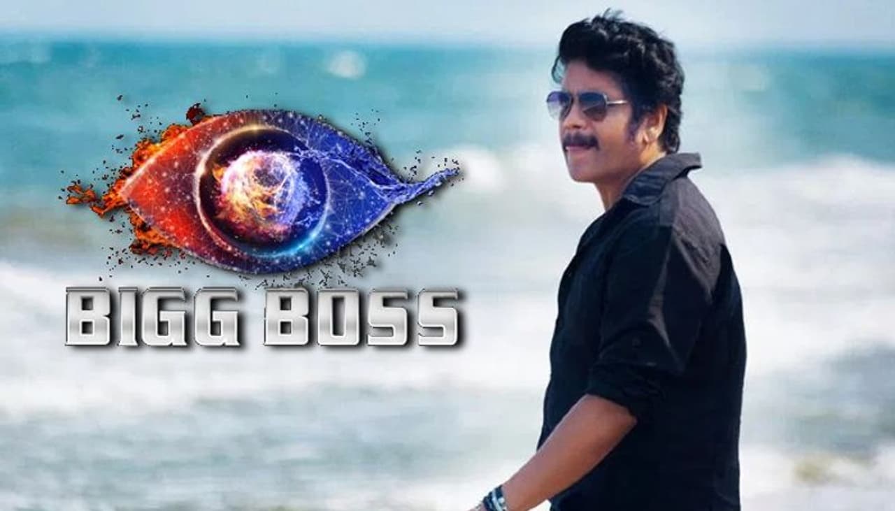 <p>వాస్తవానికి అన్నీ అనుకున్నట్టుగా జరిగితే ఈ నెలలోనే ‘బిగ్బాస్’ సీజన్ 5 ప్రారంభం కావాల్సి ఉంది. అయితే దేశంలో కరోనా వేవ్ కేసులు పెరుగుతుండడంతో ముందుజాగ్రత్తగా ‘బిగ్బాస్’ సీజన్ను ఆగస్టుకి వాయిదా వేసినట్టు సమాచారం.</p> <p>వాస్తవానికి అన్నీ అనుకున్నట్టుగా జరిగితే ఈ నెలలోనే ‘బిగ్బాస్’ సీజన్ 5 ప్రారంభం కావాల్సి ఉంది. అయితే దేశంలో కరోనా వేవ్ కేసులు పెరుగుతుండడంతో ముందుజాగ్రత్తగా ‘బిగ్బాస్’ సీజన్ను ఆగస్టుకి వాయిదా వేసినట్టు సమాచారం.</p>