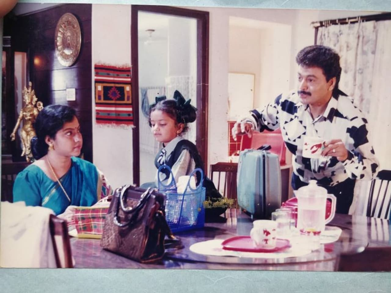 <p>ಸುಮಾರು ನೂರಕ್ಕೂ ಅಧಿಕ ಸಿನಿಮಾದಲ್ಲಿ ಕೀರ್ತನಾ ನಟಿಸಿದ್ದಾರೆ.</p> <p>ಸುಮಾರು ನೂರಕ್ಕೂ ಅಧಿಕ ಸಿನಿಮಾದಲ್ಲಿ ಕೀರ್ತನಾ ನಟಿಸಿದ್ದಾರೆ.</p>