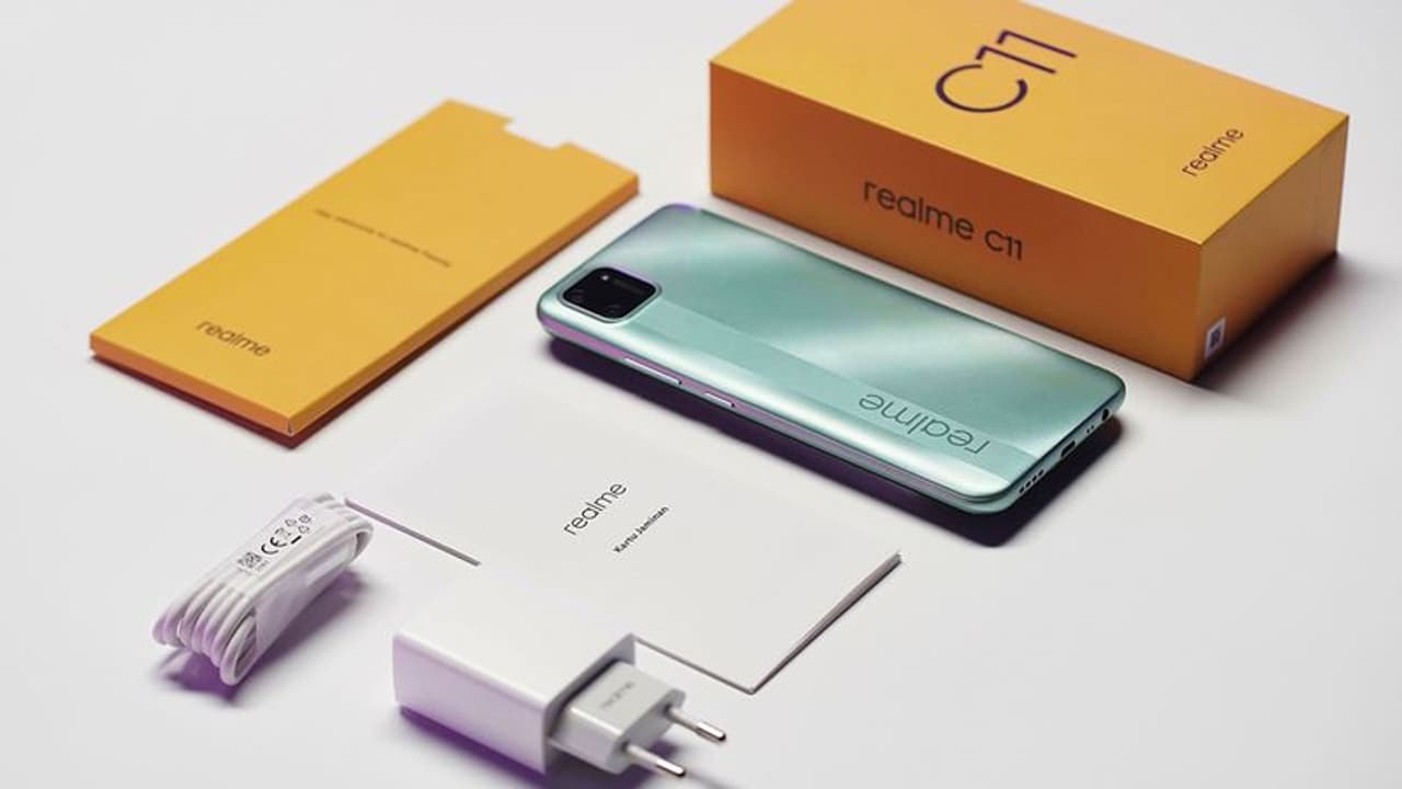 <p>റിയല്‍മീ സി 11: 5000 എംഎഎച്ച് ബാറ്ററി, 6,499 രൂപയ്ക്ക് 6.5 ഇഞ്ച് സ്‌ക്രീന്‍ (എംആര്‍പി 8,999 രൂപ)</p>