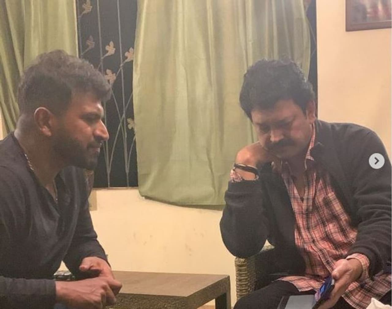 <p>ನಟ ಪವರ್ ಸ್ಟಾರ್ ಪುನೀತ್ ರಾಜ್ಕುಮಾರ್ ಅವರ ಬಾವ ರಾಮ್ಕುಮಾರ್.</p> <p>ನಟ ಪವರ್ ಸ್ಟಾರ್ ಪುನೀತ್ ರಾಜ್ಕುಮಾರ್ ಅವರ ಬಾವ ರಾಮ್ಕುಮಾರ್.</p>