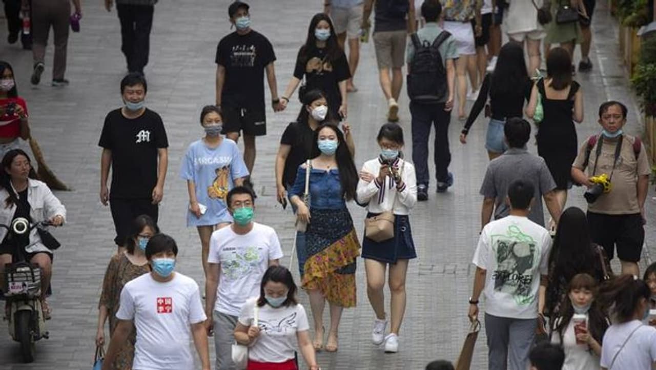 <p>China's capital Beijing reported locally transmitted coronavirus case in a week<br /> </p> <p>China's capital Beijing reported locally transmitted coronavirus case in a week<br /> </p>