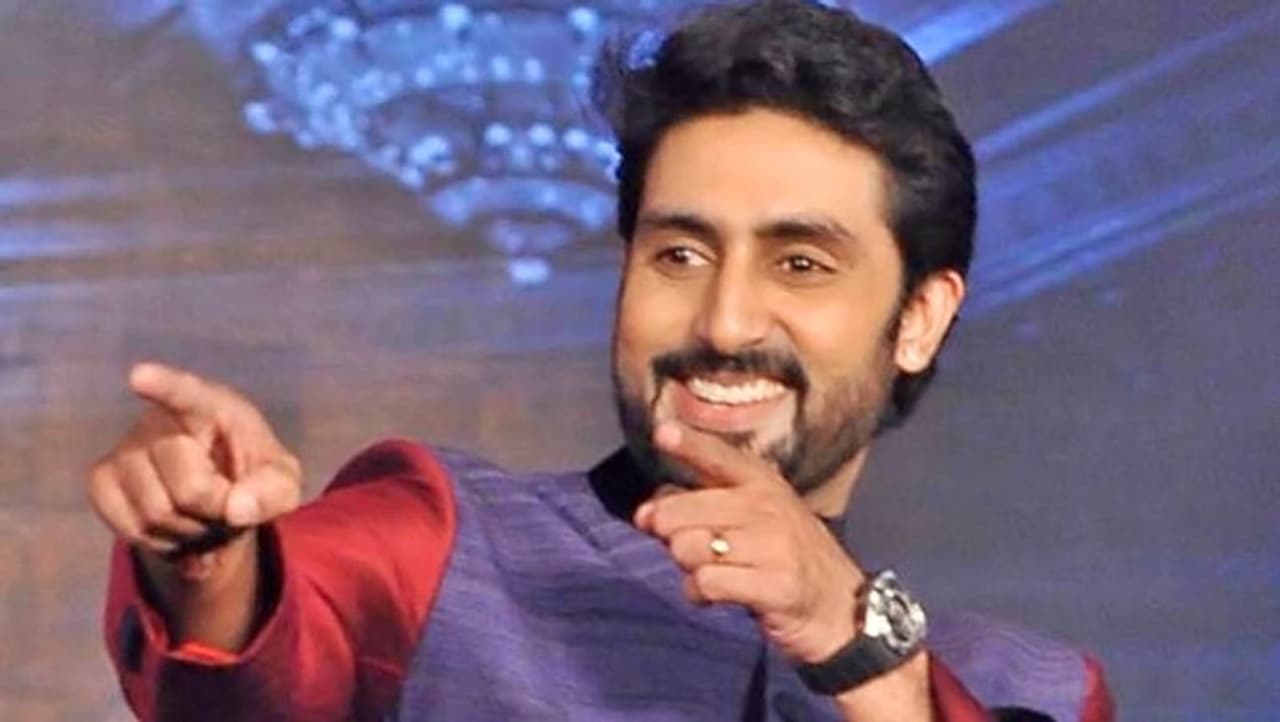 <p>ಬಾಲಿವುಡ್ ಬಿಗ್‌ ಬಿ ಅಮಿತಾಭ್ ಬಚ್ಚನ್ ಹಾಗೂ ಜಯಾ ಬಚ್ಚನ್ ಪುತ್ರ ಅಭಿಷೇಕ್ ಬಚ್ಚನ್ ನಟನಾಗುವ ಮುನ್ನ ಎಲ್ಲ ಕೆಲಸವನ್ನೂ ಮಾಡಿದ್ರು</p>