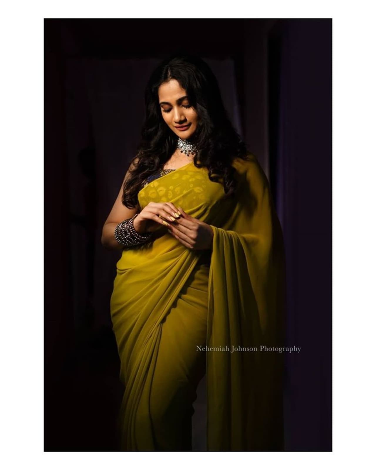 <p>இலங்கை செய்தி வாசிப்பாளரான லாஸ்லியா பிக்பாஸ் 3 சீசன் நிகழ்ச்சியில் பங்கேற்றதன் மூலம் புகழ் பெற்ற, இவரின் லேட்டஸ்ட் போட்டோஷூட் இது </p> <p>இலங்கை செய்தி வாசிப்பாளரான லாஸ்லியா பிக்பாஸ் 3 சீசன் நிகழ்ச்சியில் பங்கேற்றதன் மூலம் புகழ் பெற்ற, இவரின் லேட்டஸ்ட் போட்டோஷூட் இது </p>