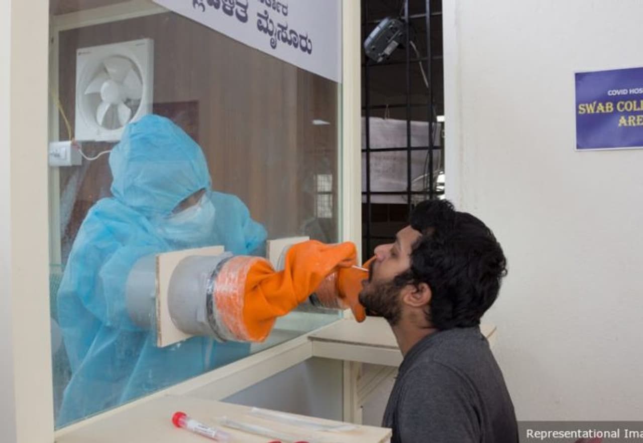 <p>Karnataka is witnessing a sharp spike in cases and recorded its highest single day surge as 7,178 tested positive.</p> <p>Karnataka is witnessing a sharp spike in cases and recorded its highest single day surge as 7,178 tested positive.</p>