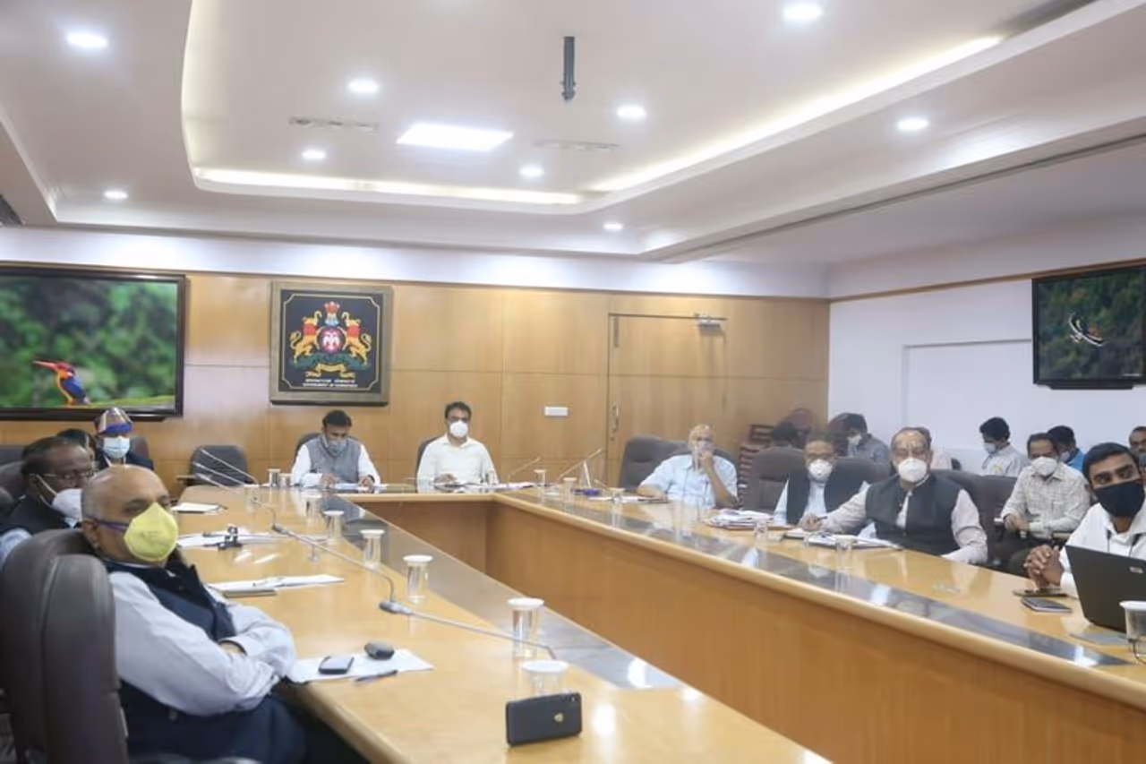 <p>Karnataka ministers on Tuesday (August 11) apprised Prime Minister Narendra Modi on the COVID 19 situation in the state.<br /> </p> <p>Karnataka ministers on Tuesday (August 11) apprised Prime Minister Narendra Modi on the COVID 19 situation in the state.<br /> </p>