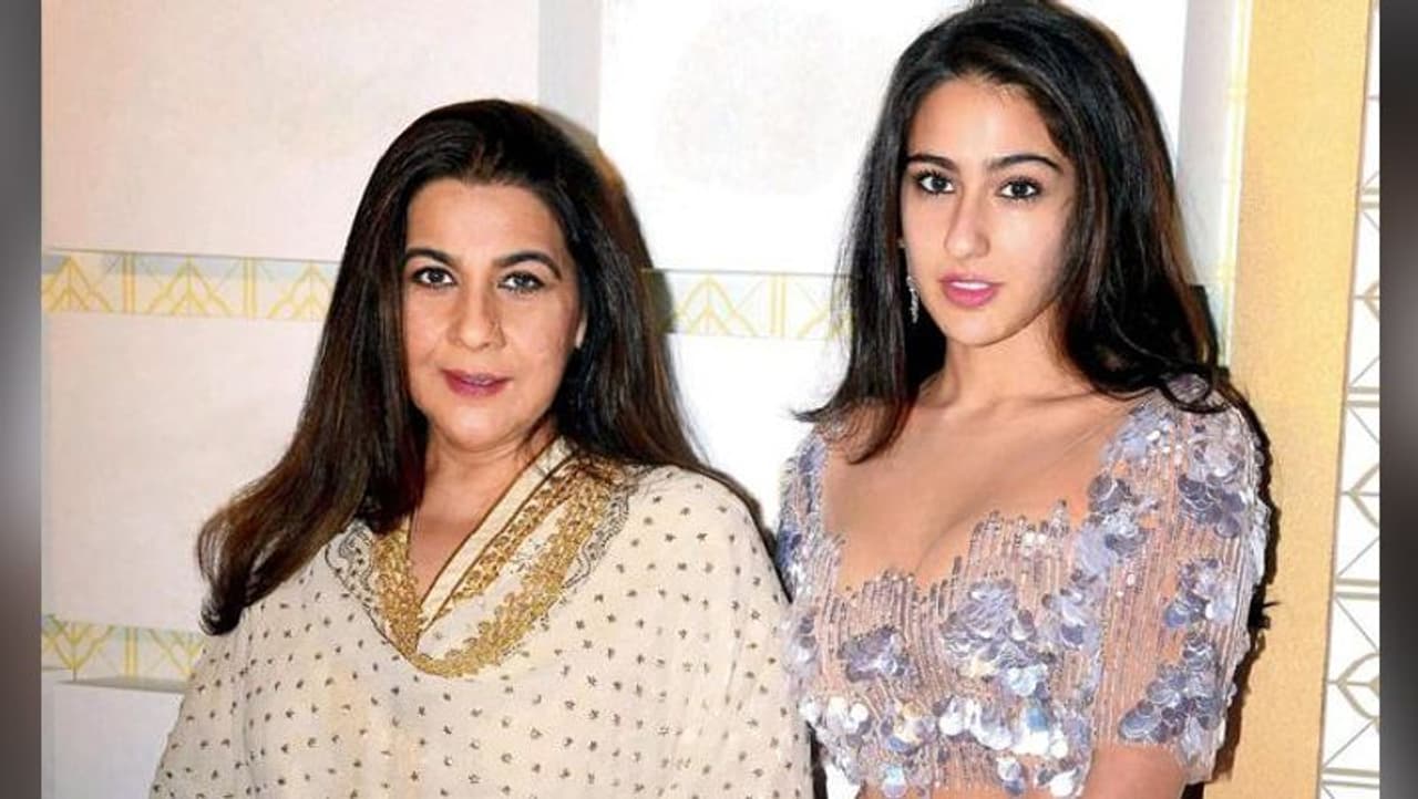 <p style="text align: justify;">Sara Ali Khan is known for her bubbly personality and bold attitude. The actress did not hesitate to even confess to having a crush on Kartik Aryaan, on a reality chat show Koffee With Karan. Since then, rumors of them dating were the talk of the town. However, Sara's mother Amrita did not approve of their relationship.</p> <p style="text align: justify;">Sara Ali Khan is known for her bubbly personality and bold attitude. The actress did not hesitate to even confess to having a crush on Kartik Aryaan, on a reality chat show Koffee With Karan. Since then, rumors of them dating were the talk of the town. However, Sara's mother Amrita did not approve of their relationship.</p>