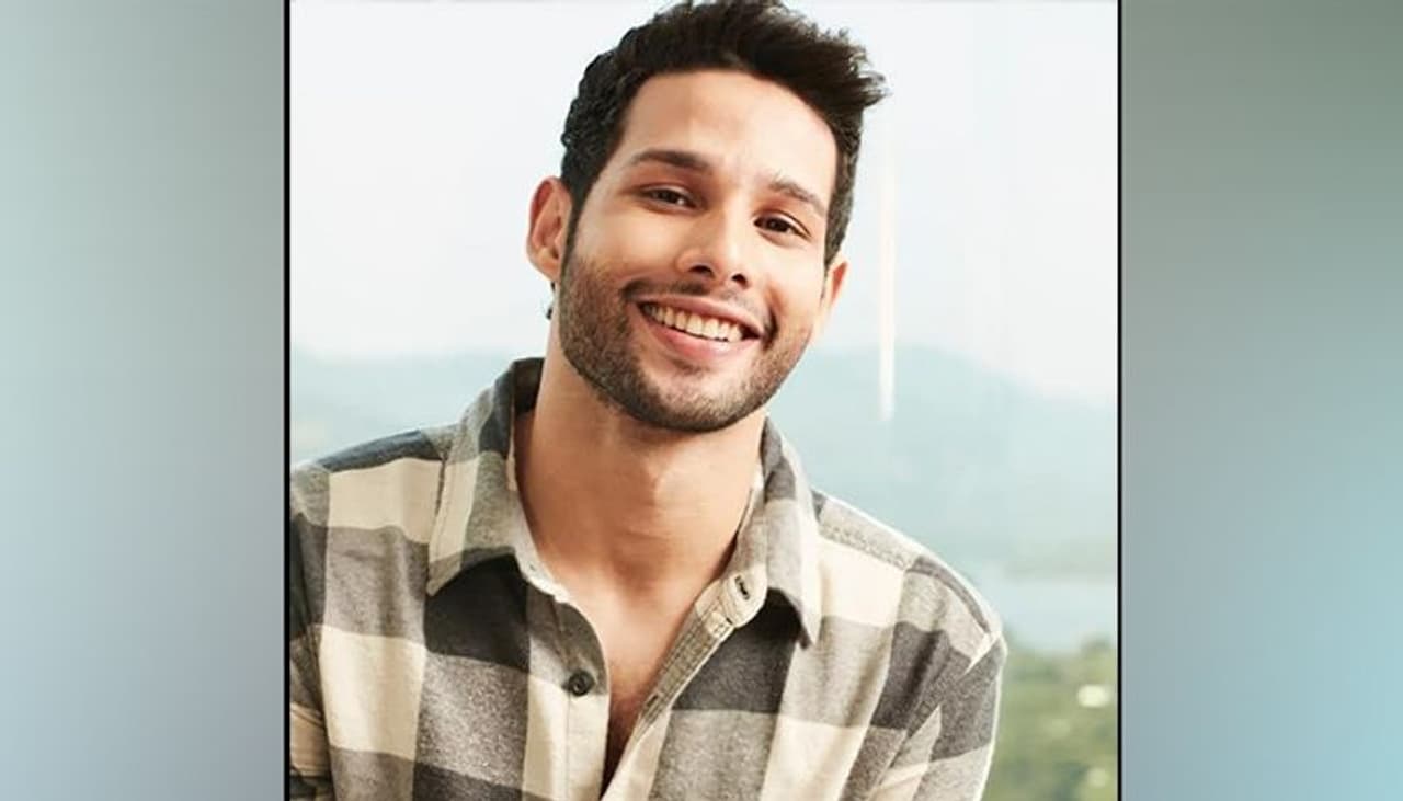 <p style="text align: justify;">Siddhant Chaturvedi has got into a position where he is respected for his decisions in only 2 years of his career. His upcoming film, 'Yudhra,' has recently been announced, and it will unleash his action side. But this young actor has a lot more to offer.</p> <p style="text align: justify;">Siddhant Chaturvedi has got into a position where he is respected for his decisions in only 2 years of his career. His upcoming film, 'Yudhra,' has recently been announced, and it will unleash his action side. But this young actor has a lot more to offer.</p>