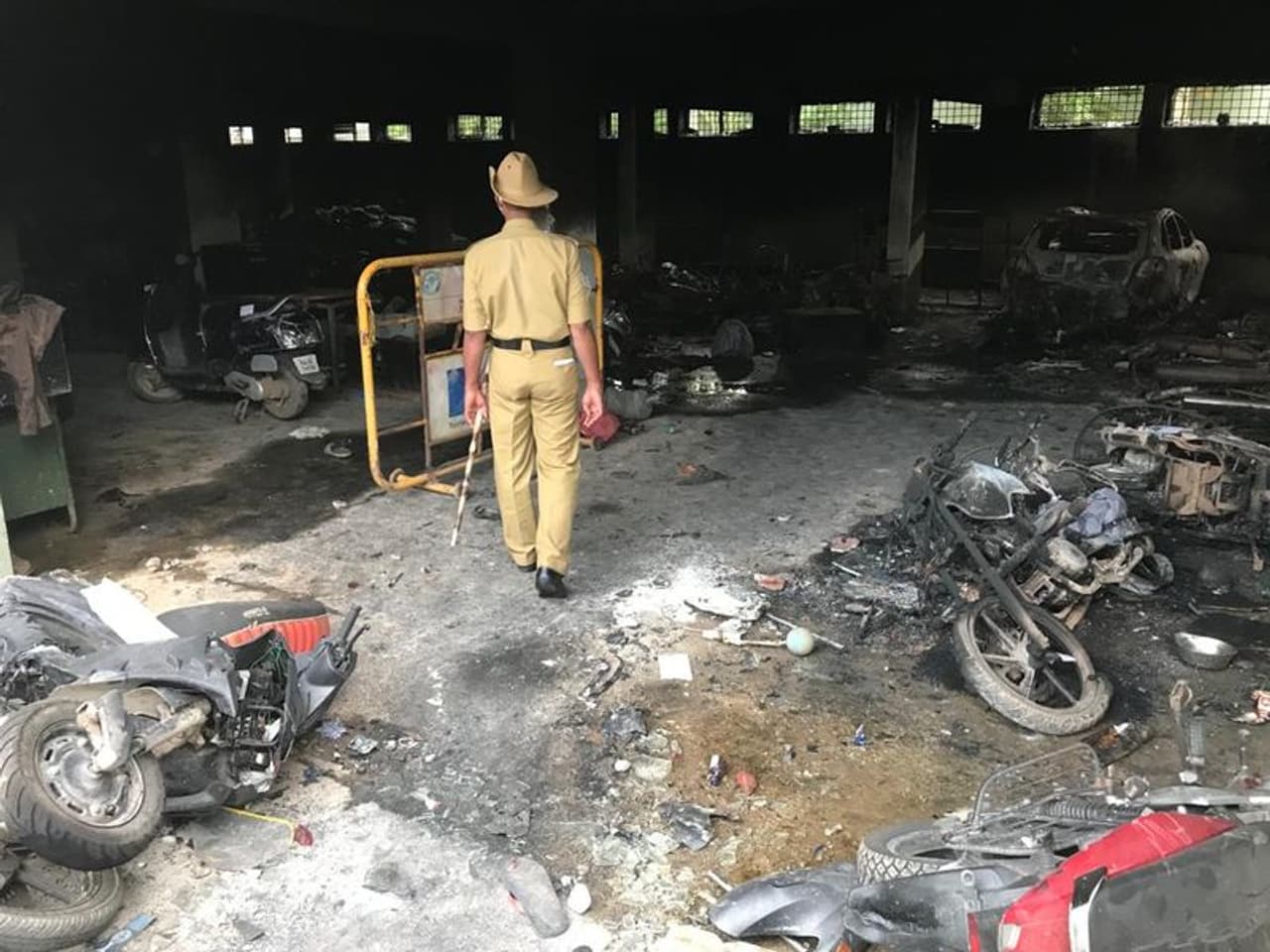 <p><br />DJ Halli Police station was attacked pelted with stones and torched. The broken window panes, burnt vehicles explain the intensity of the mob</p> <p><br />DJ Halli Police station was attacked pelted with stones and torched. The broken window panes, burnt vehicles explain the intensity of the mob</p>