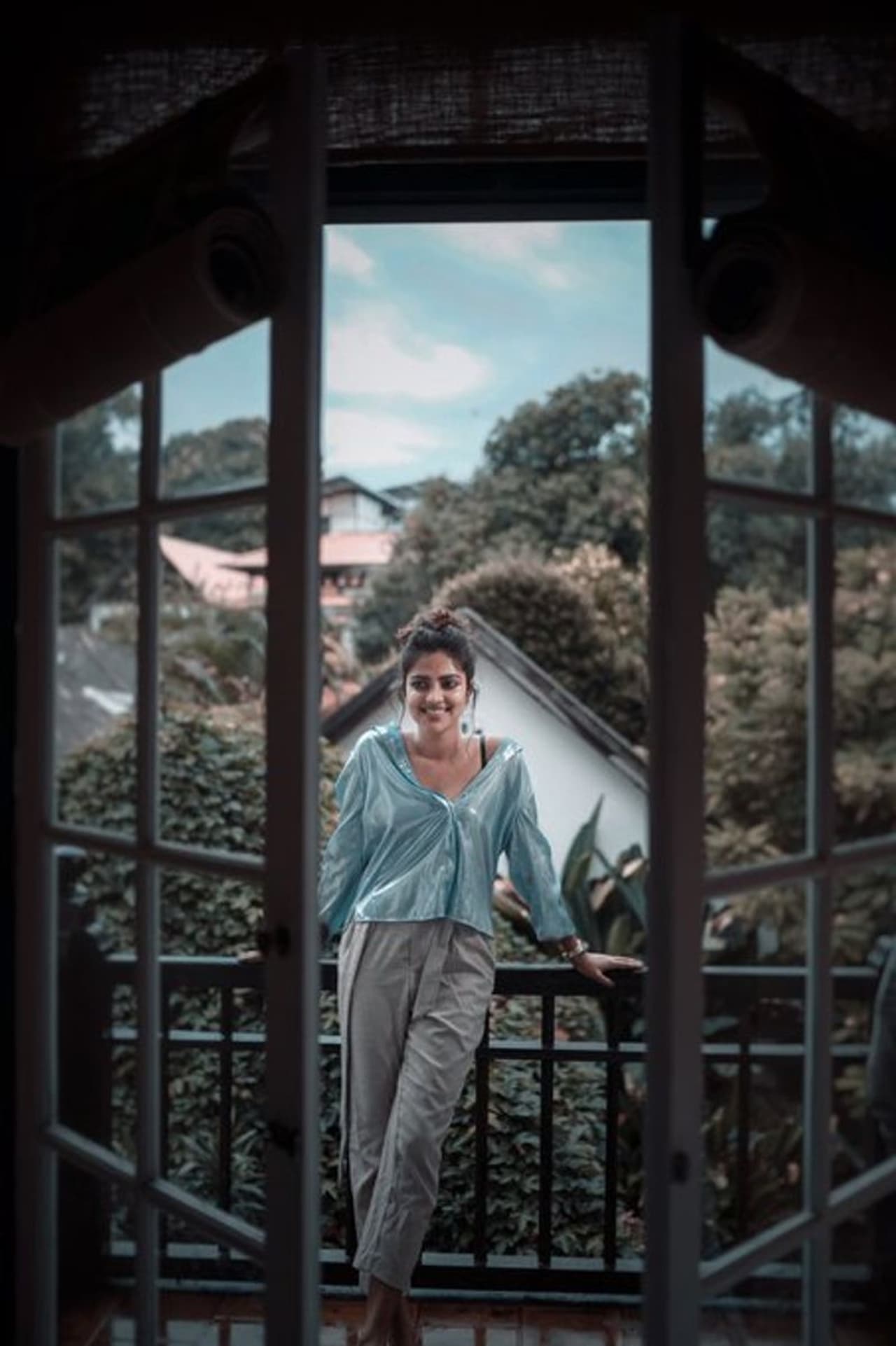 <p>நடிகை அமலா பால், லாக் டவுன் போடப்பட்டுள்ளதால் தற்போது வீட்டில் செம்ம ஜாலியாக பொழுதை கழித்து வருகிறார்.</p> <p>நடிகை அமலா பால், லாக் டவுன் போடப்பட்டுள்ளதால் தற்போது வீட்டில் செம்ம ஜாலியாக பொழுதை கழித்து வருகிறார்.</p>